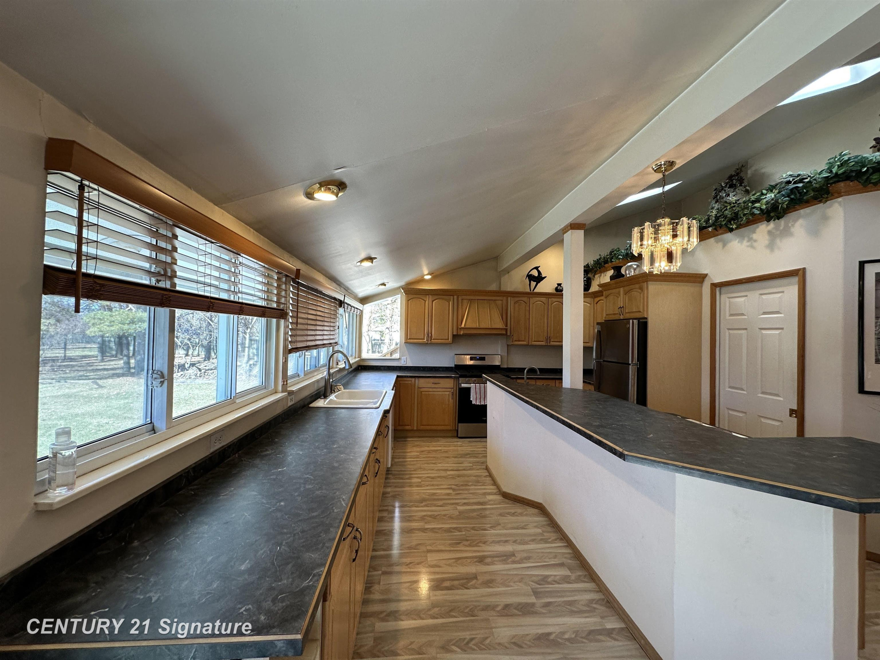 7151 N Elms Road, Flushing, MI 48433 — Photo 5