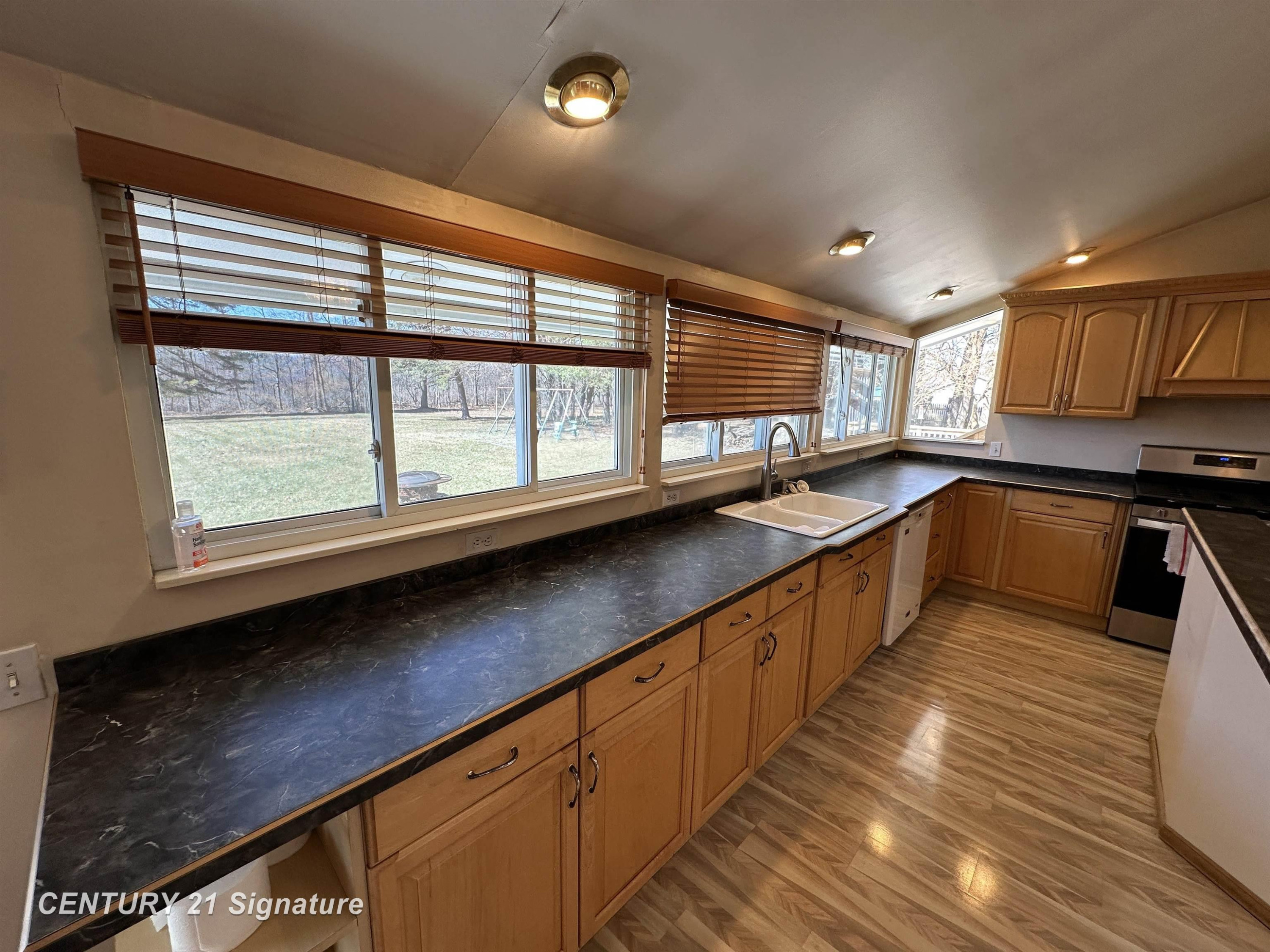 7151 N Elms Road, Flushing, MI 48433 — Photo 6