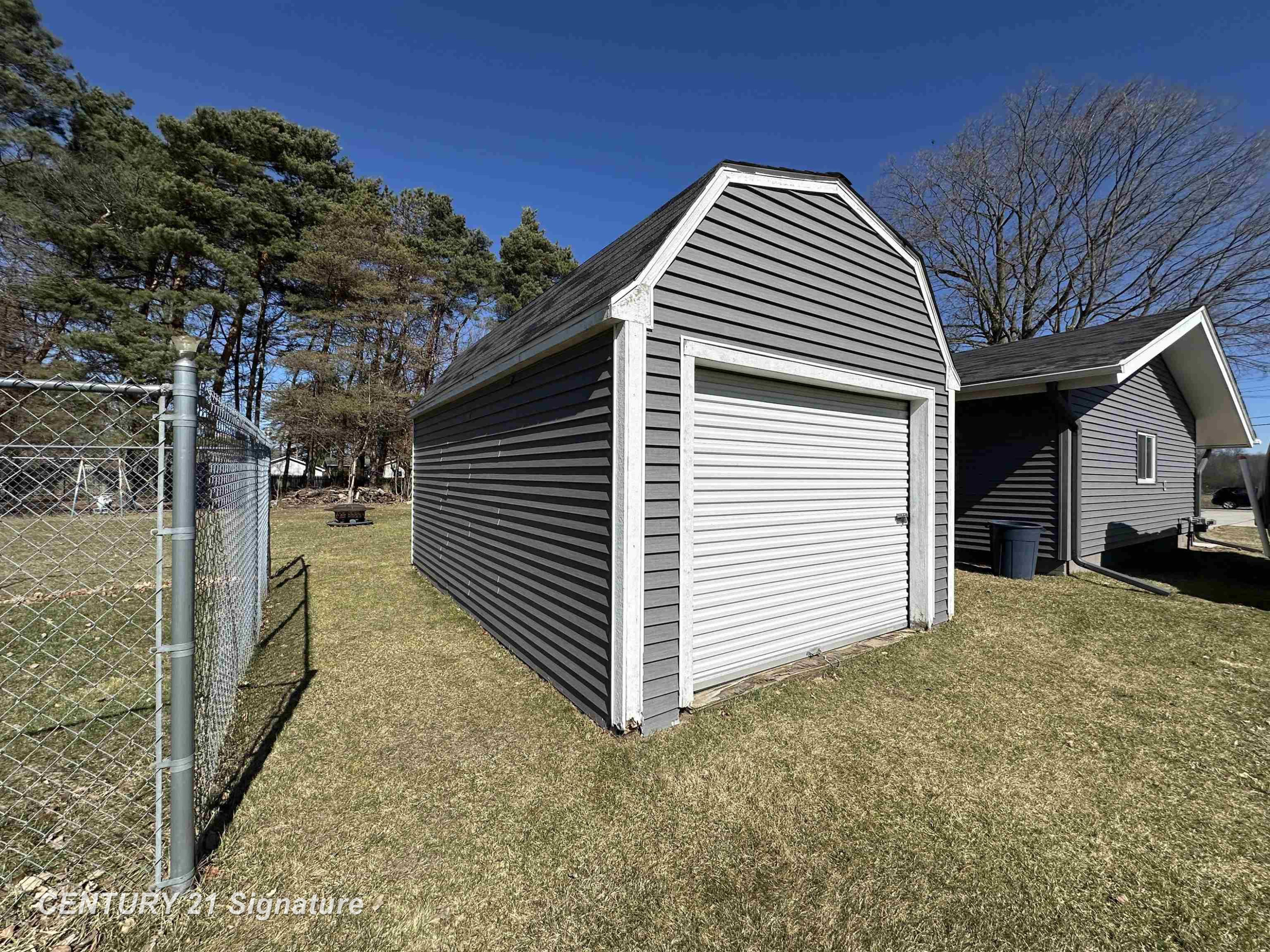7151 N Elms Road, Flushing, MI 48433 — Photo 34