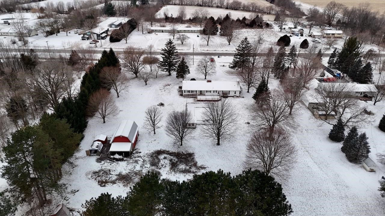 16351 S Oakley Road, Chesaning, MI 48616 — Photo 9