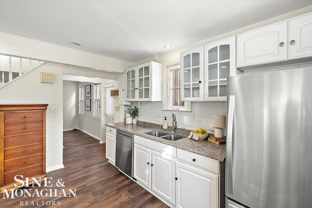 412 Manor Street, Grosse Pointe Farms, MI 48236 — Photo 8