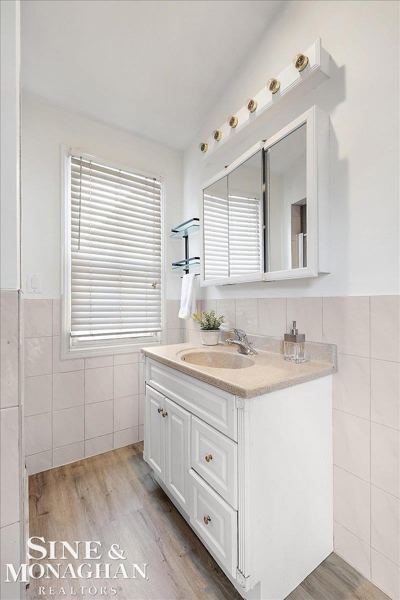 412 Manor Street, Grosse Pointe Farms, MI 48236 — Photo 19