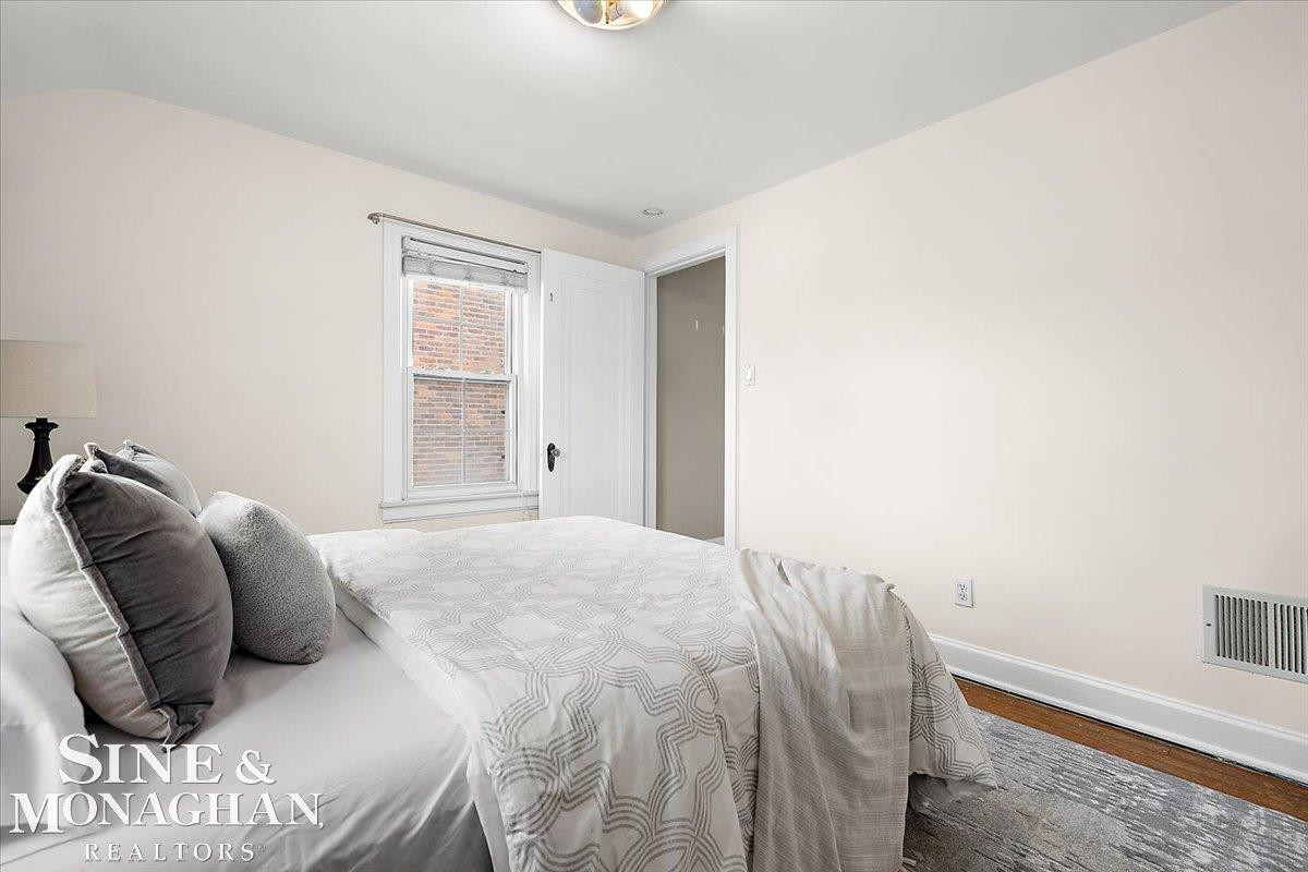 412 Manor Street, Grosse Pointe Farms, MI 48236 — Photo 29