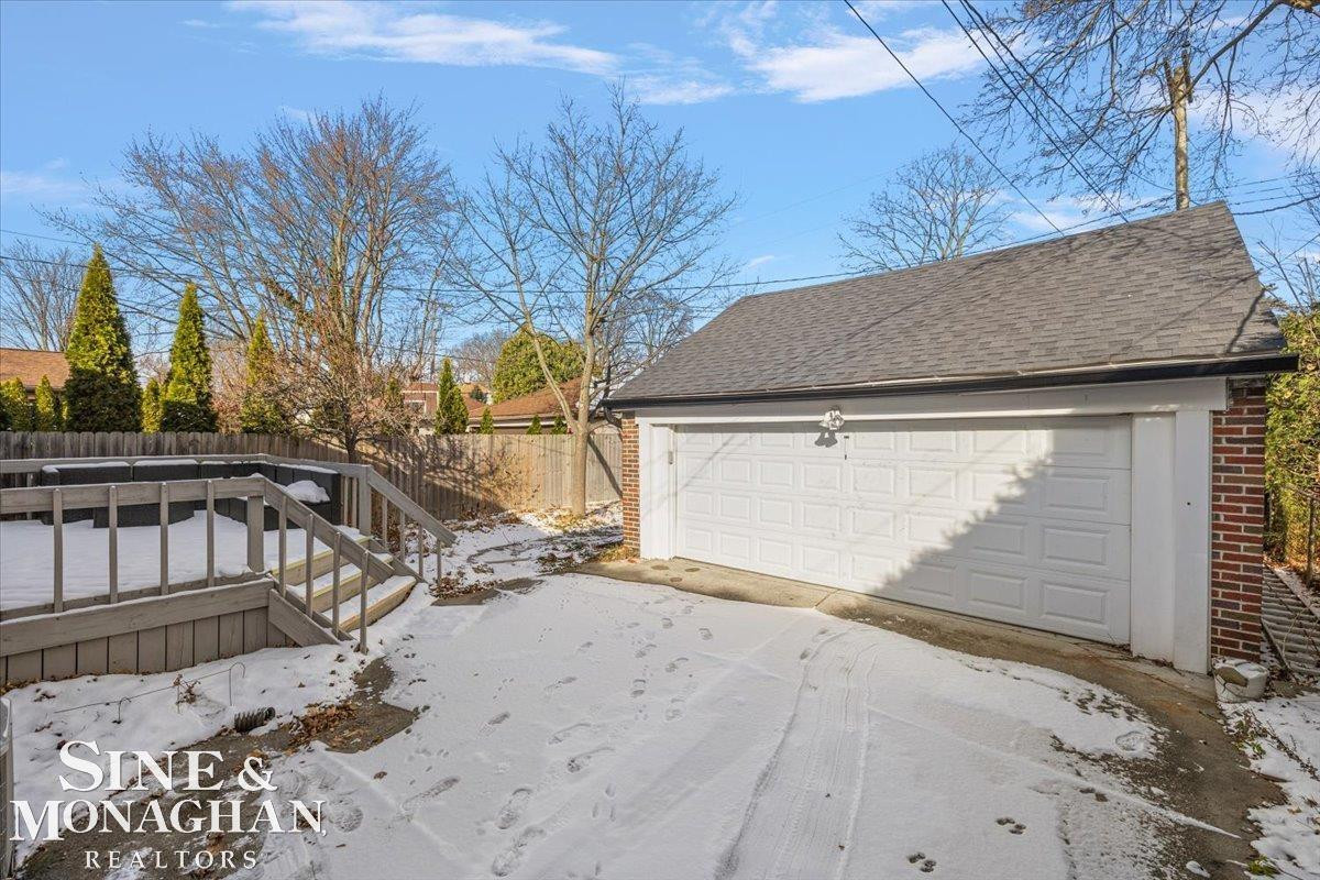 412 Manor Street, Grosse Pointe Farms, MI 48236 — Photo 38