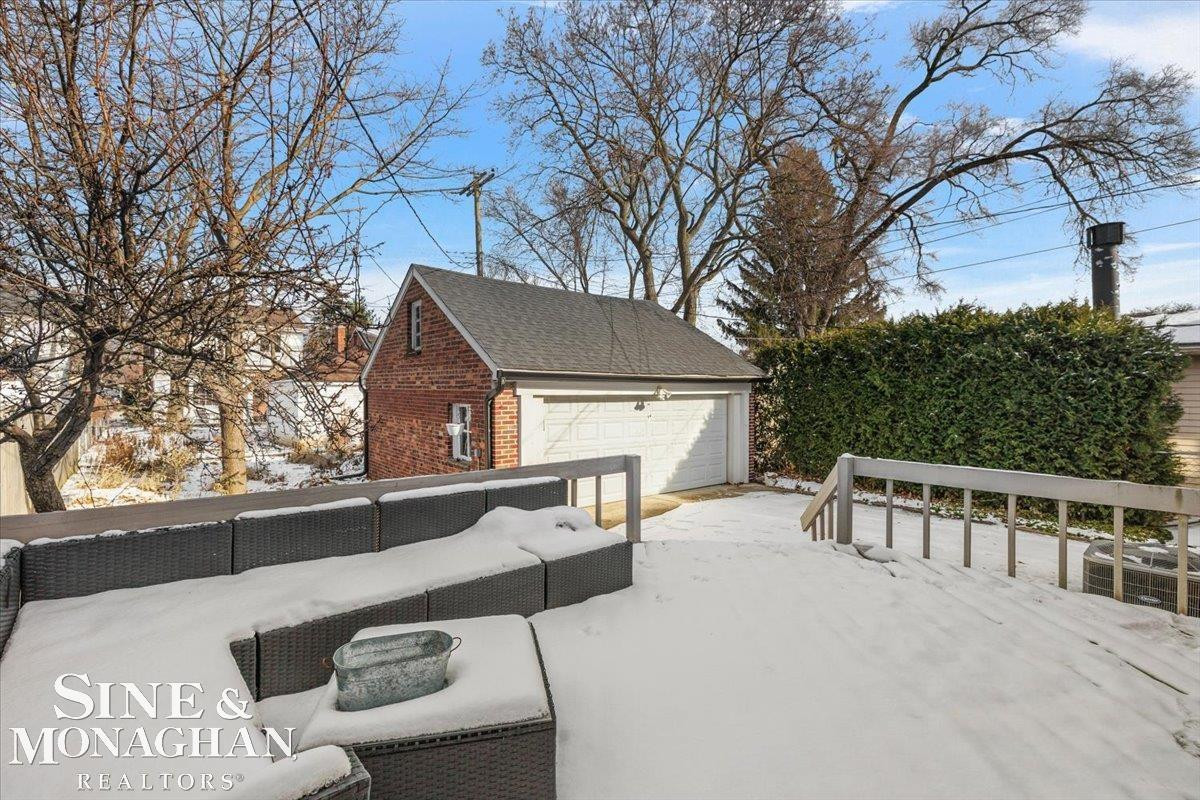 412 Manor Street, Grosse Pointe Farms, MI 48236 — Photo 48