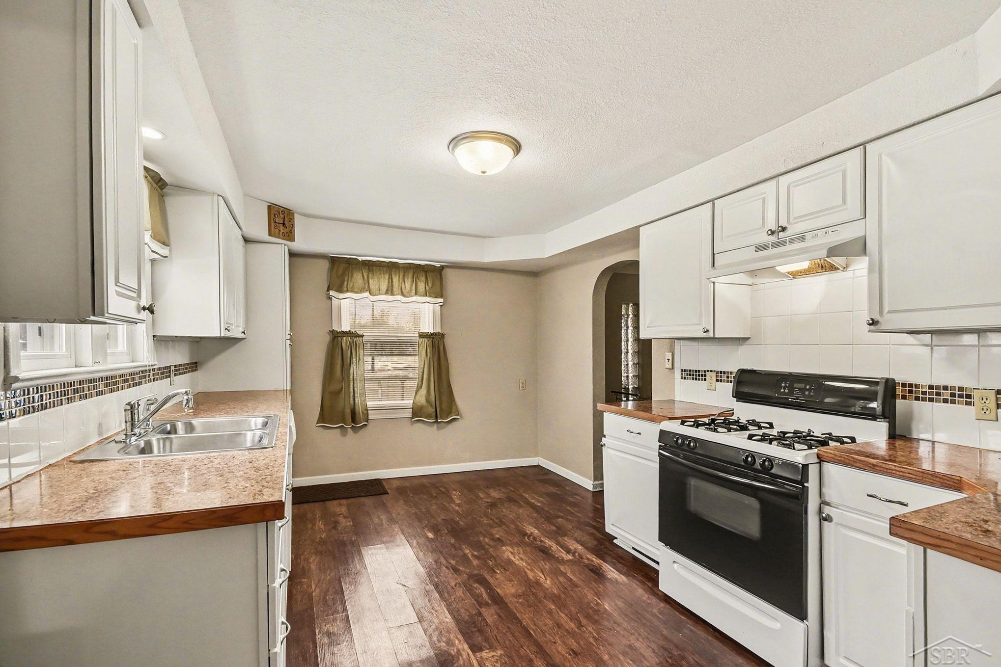 3525 Shattuck Road, Saginaw, MI 48603 — Photo 5