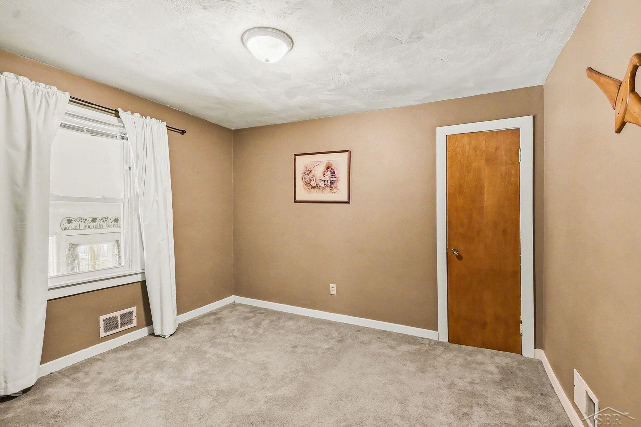 3525 Shattuck Road, Saginaw, MI 48603 — Photo 9