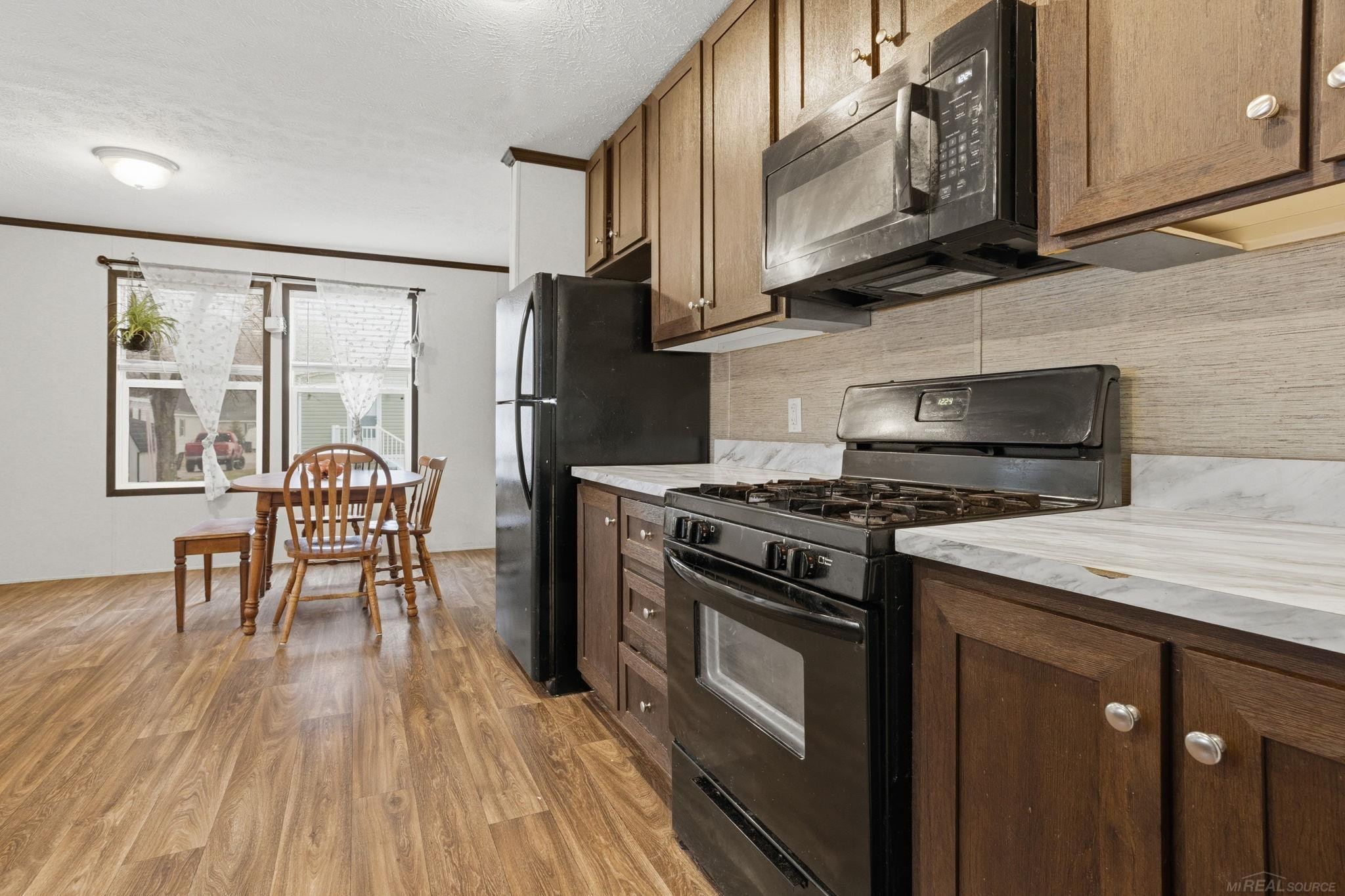 1829 Ponderosa Avenue, MI — Photo 13