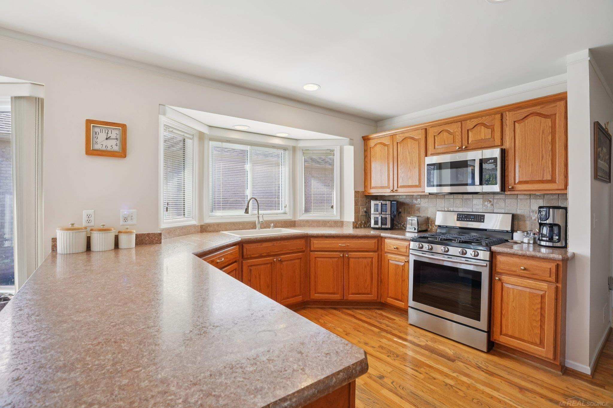 48302 Adams Drive, Macomb, MI 48044 — Photo 13