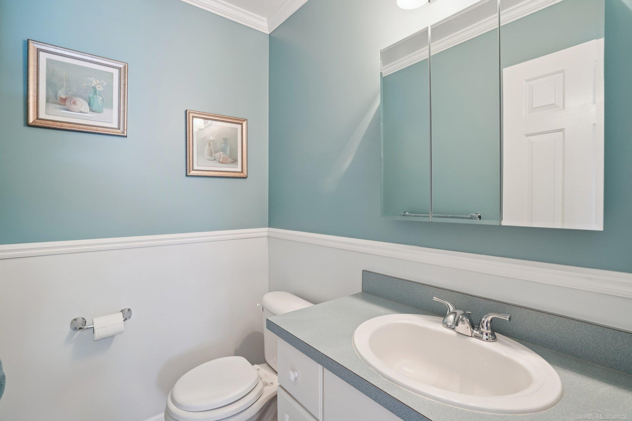 48302 Adams Drive, Macomb, MI 48044 — Photo 20