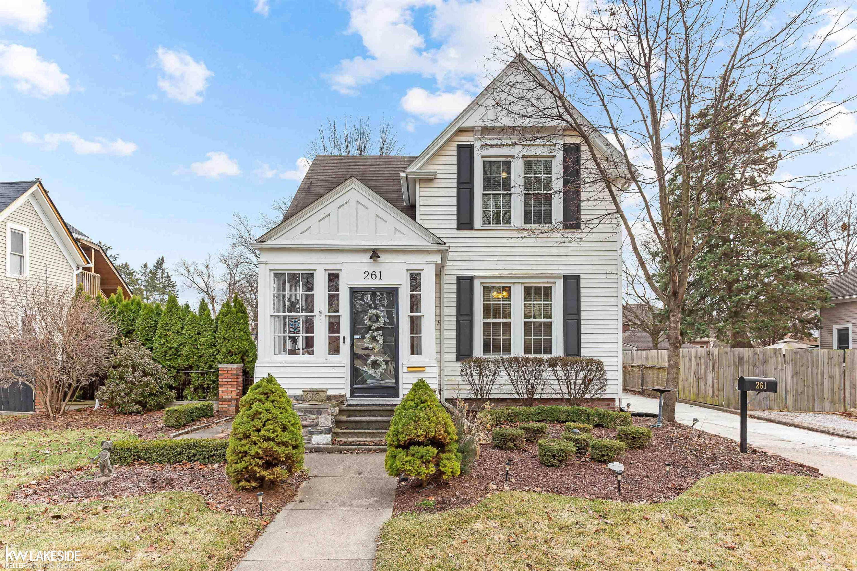 261 Jones Street, Mount Clemens, MI 48043 — front exterior