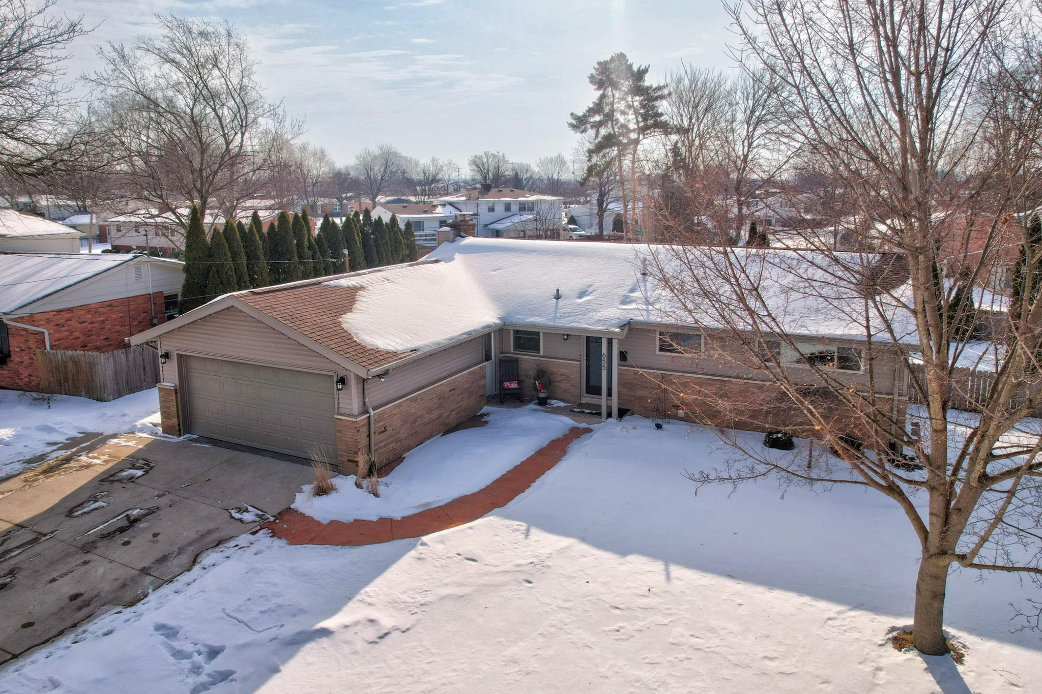 655 Eastgate Drive, Frankenmuth, MI 48734 — Photo 2