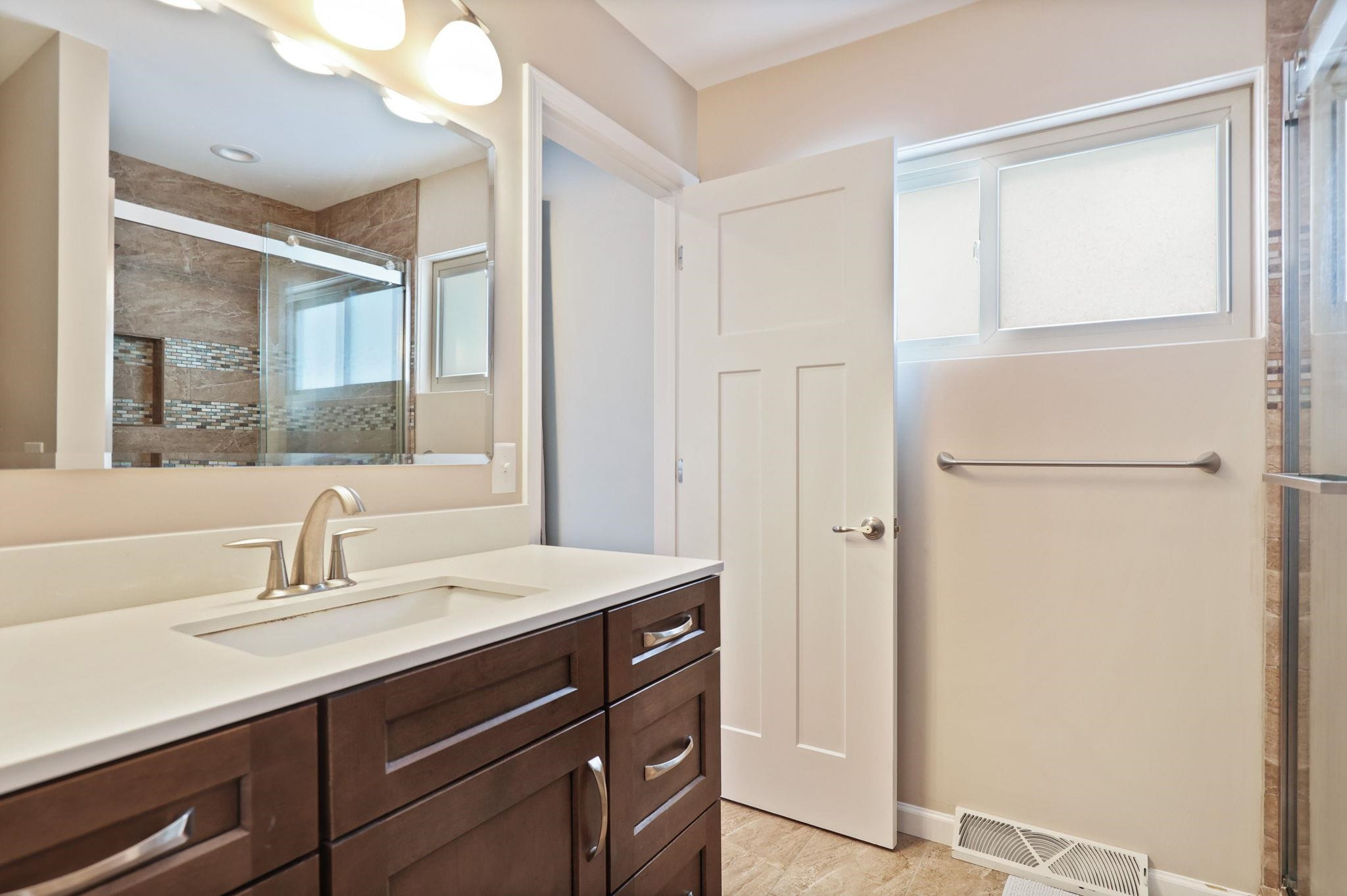 655 Eastgate Drive, Frankenmuth, MI 48734 — Photo 23