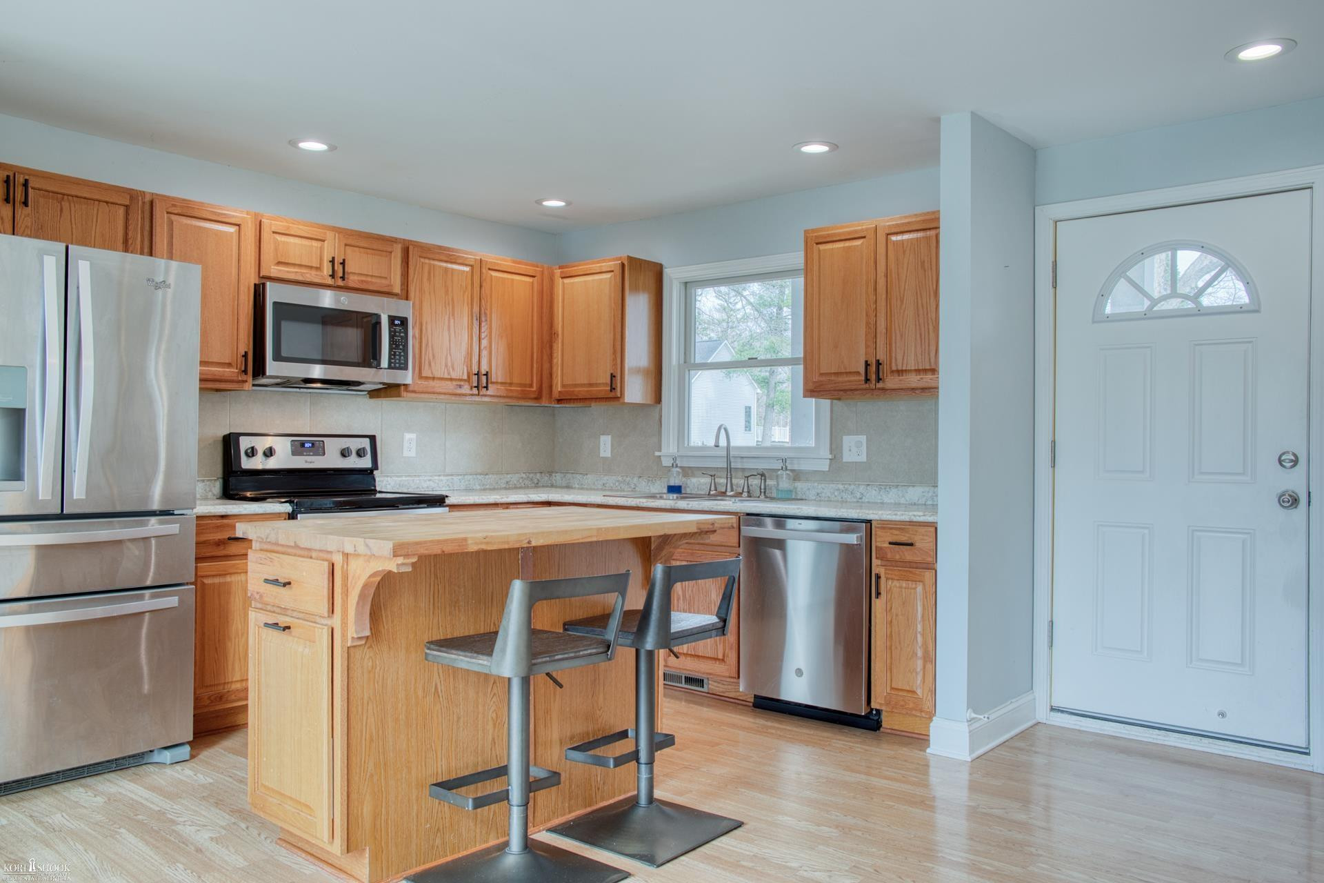 211 N Church Street, Byron, MI 48418 — Photo 3