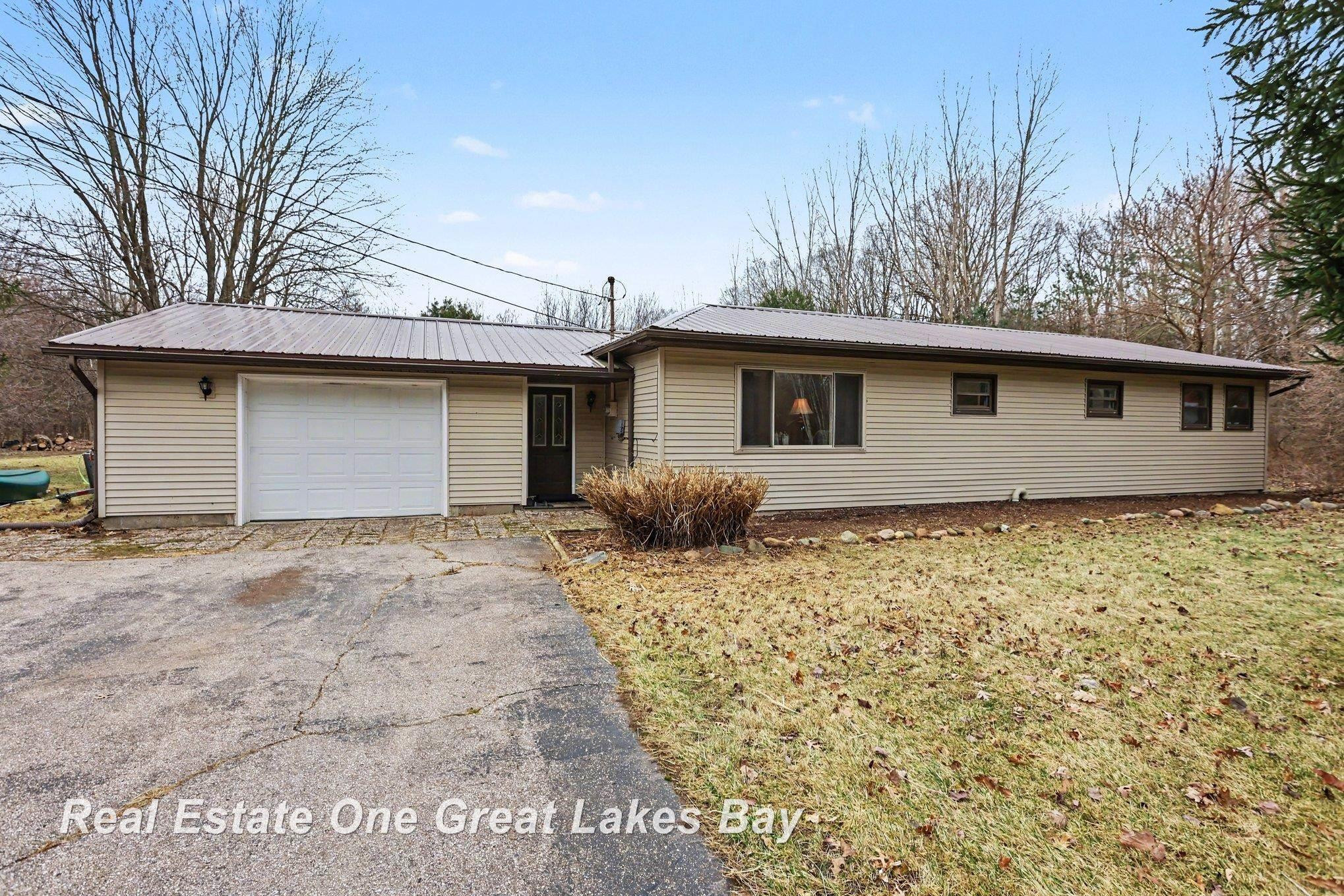 12467 Dorwood Road, Burt, MI 48417