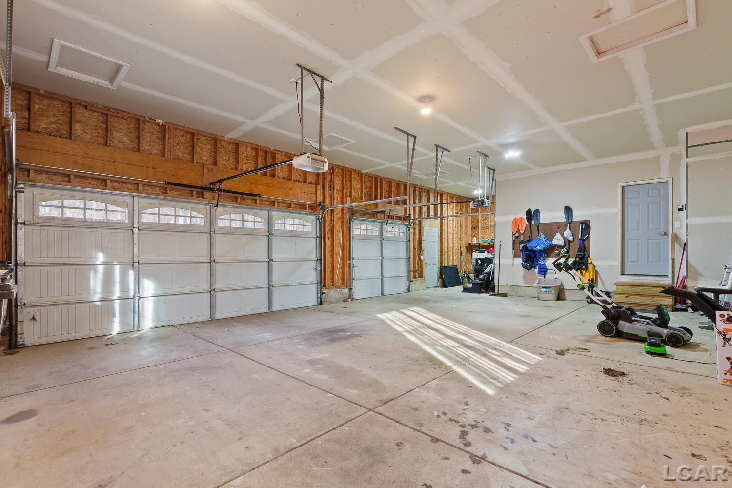 7184 Sanctuary Drive, Jackson, MI 49201 — Photo 46