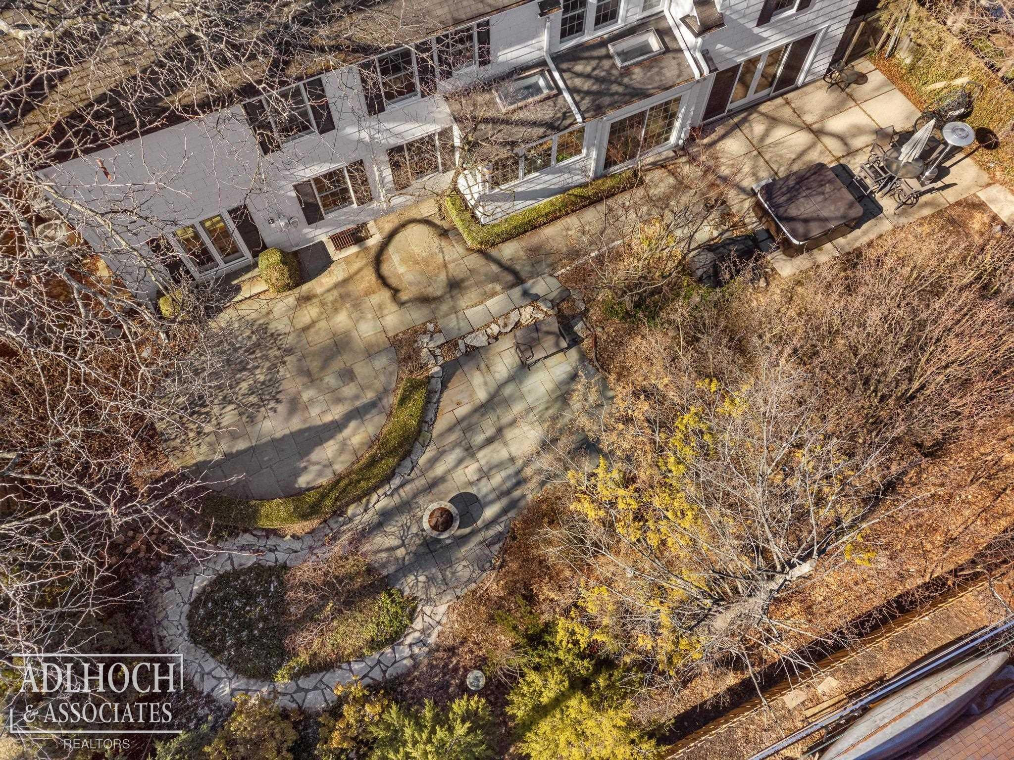 450 University Place, Grosse Pointe, MI 48230 — Photo 45