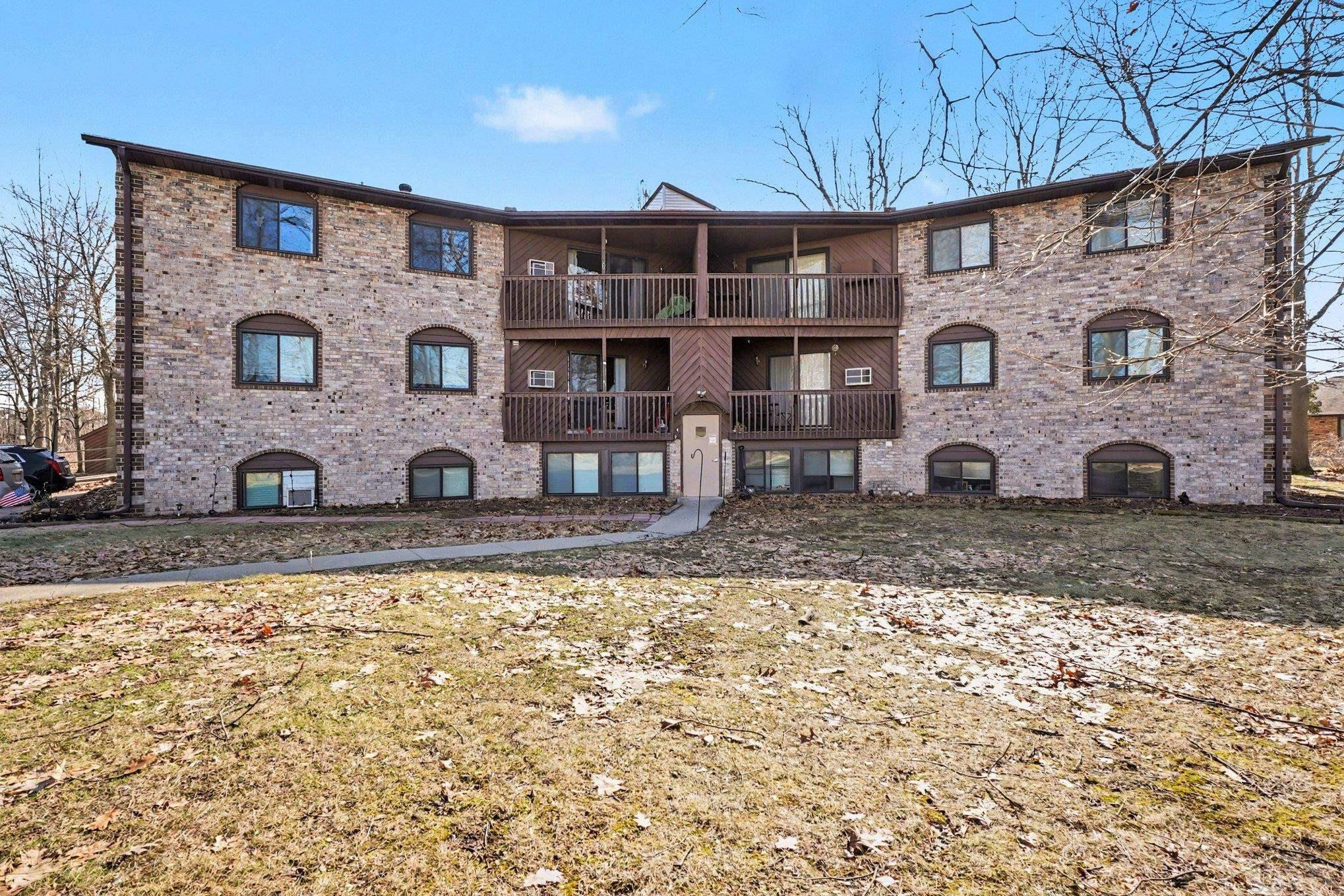 3339 S Cabaret Trail, A2, Saginaw, MI 48603 — front exterior