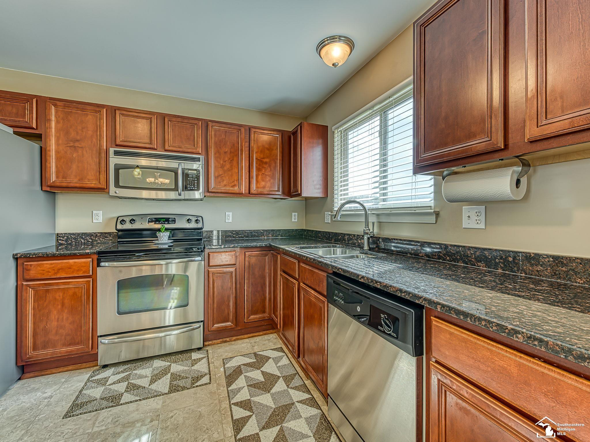 4177 Plum Tree Circle, Monroe, MI 48161 — Photo 11
