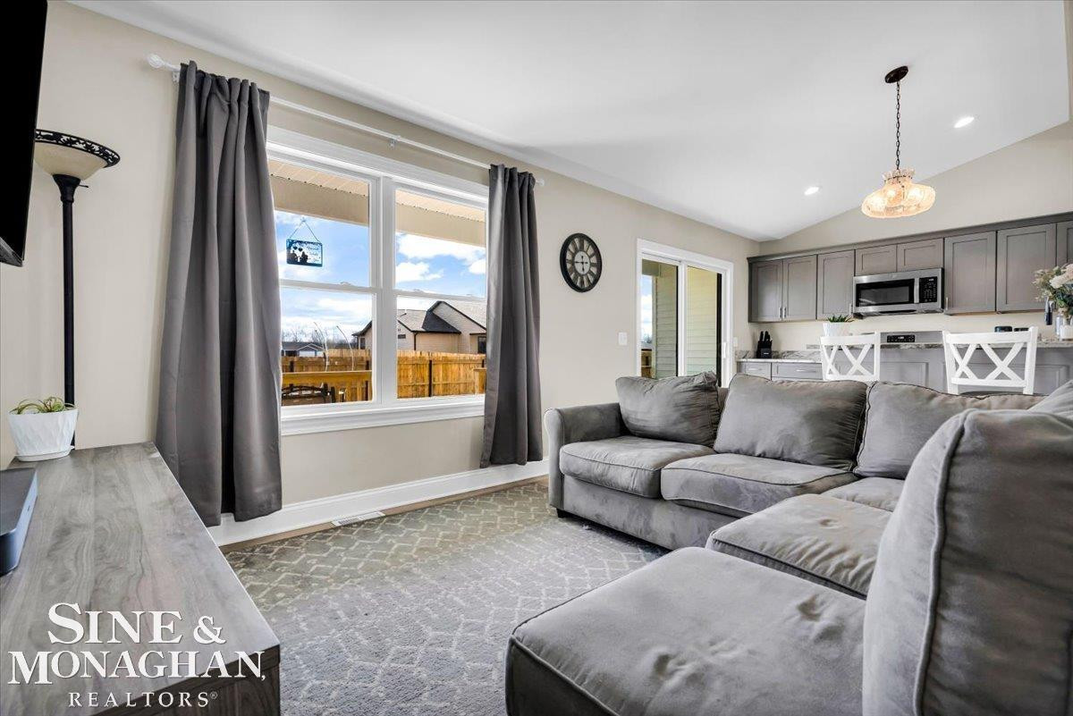 233 Oregon Avenue, Marysville, MI 48040 — Photo 14