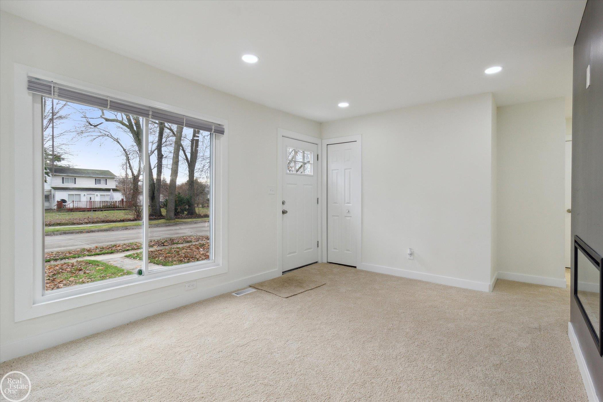 14221 MARSHALL Avenue, Warren, MI 48089 — Photo 9