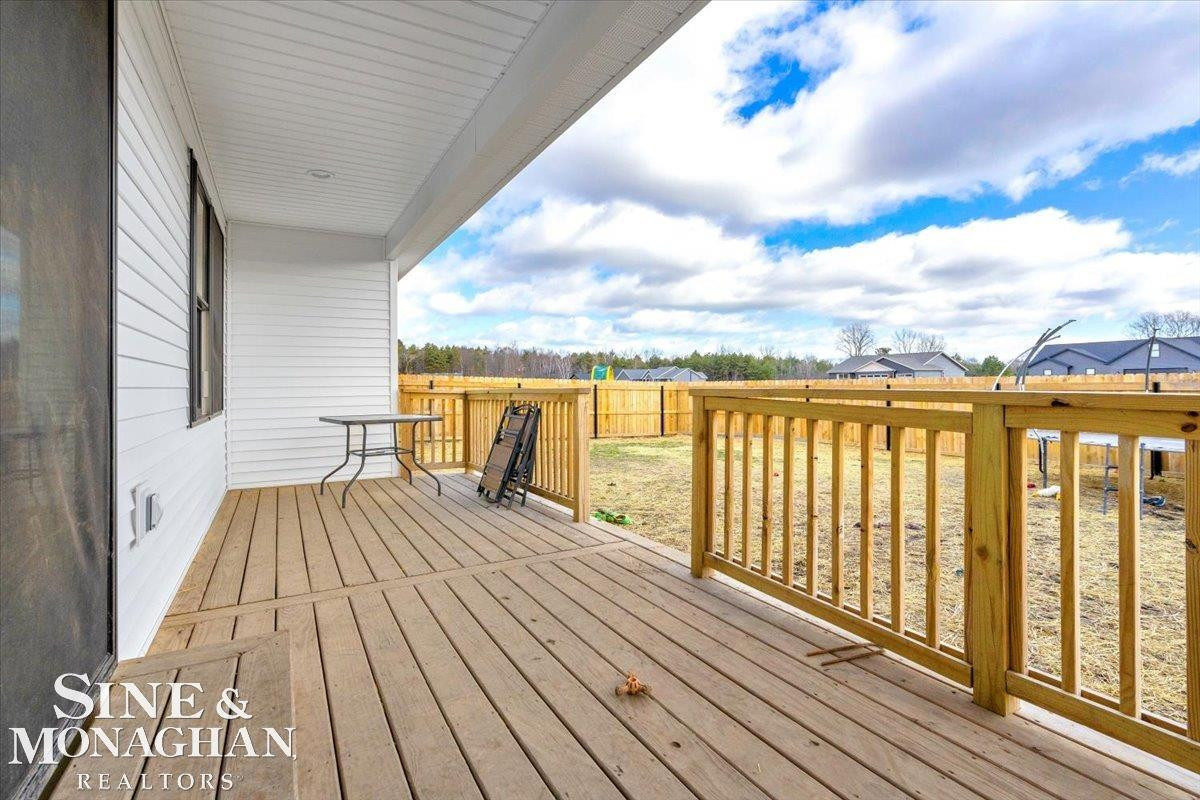 233 Oregon Avenue, Marysville, MI 48040 — Photo 31