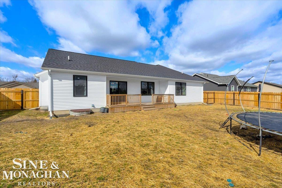 233 Oregon Avenue, Marysville, MI 48040 — Photo 33