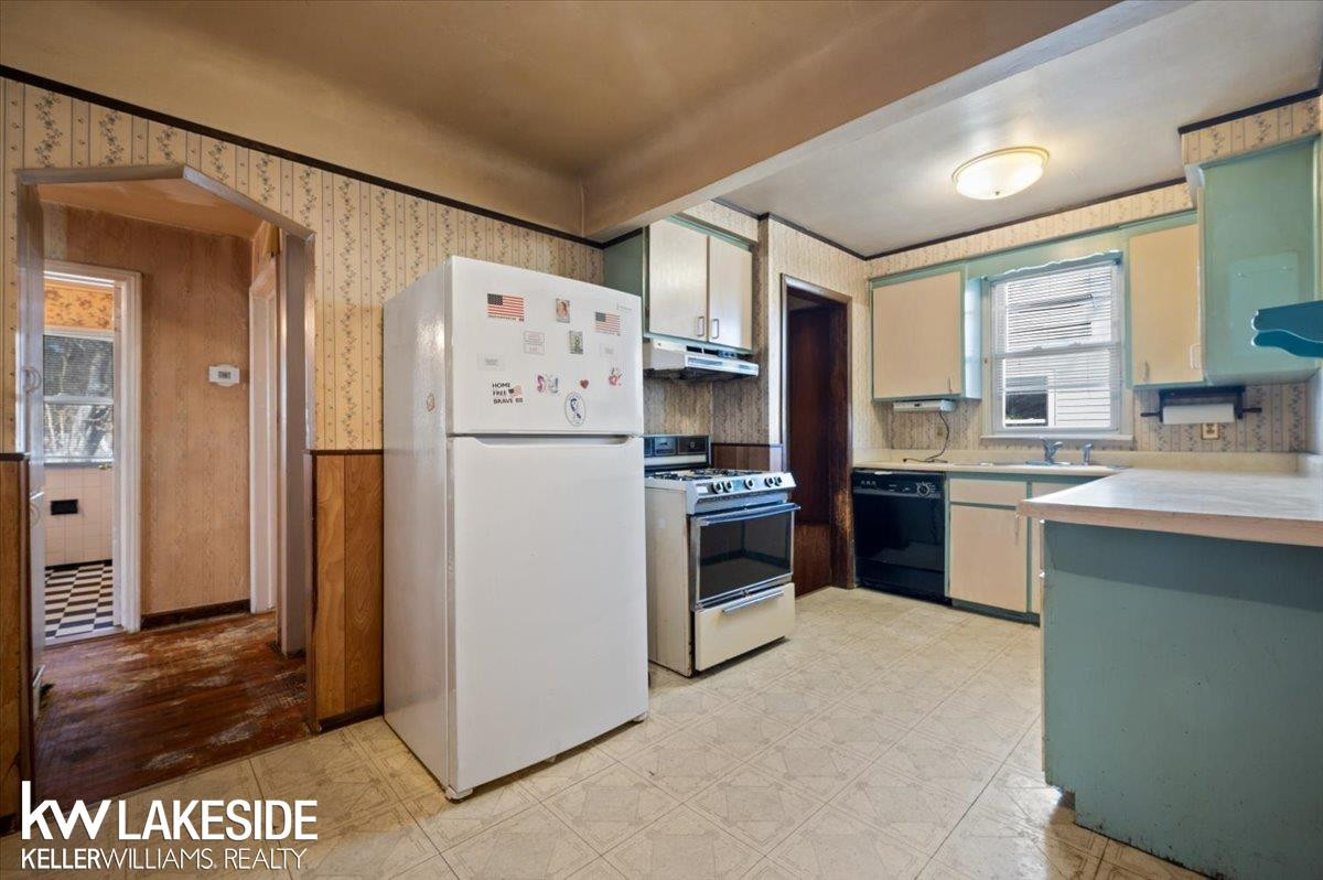 17375 Winston Street, Detroit, MI 48219 — Photo 19