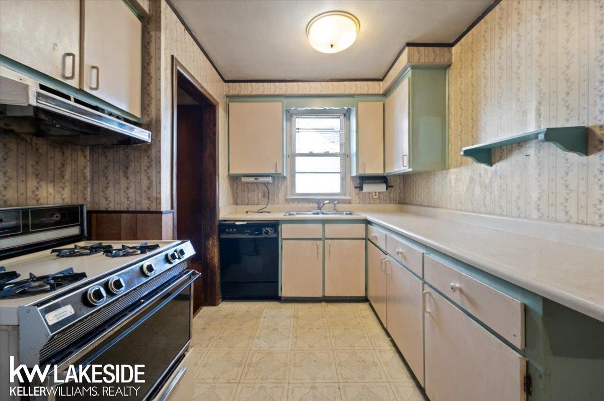 17375 Winston Street, Detroit, MI 48219 — Photo 20