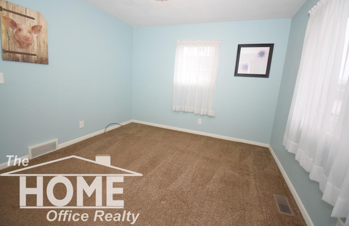 205 E Rolfe Street, Perry, MI 48872 — Photo 14