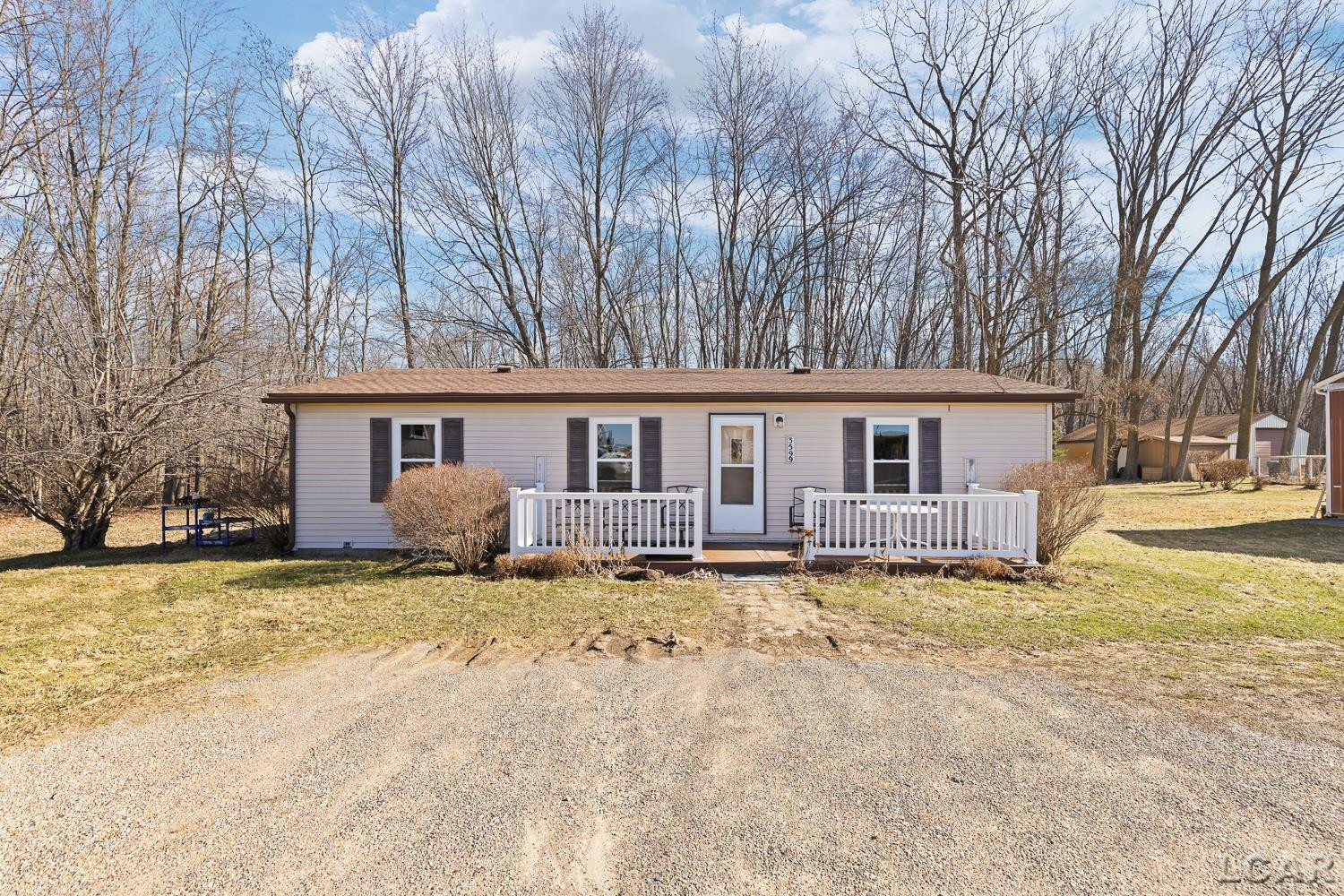 3601 , 3599 Round Lake Highway, Manitou Beach, MI 49253 — Photo 36