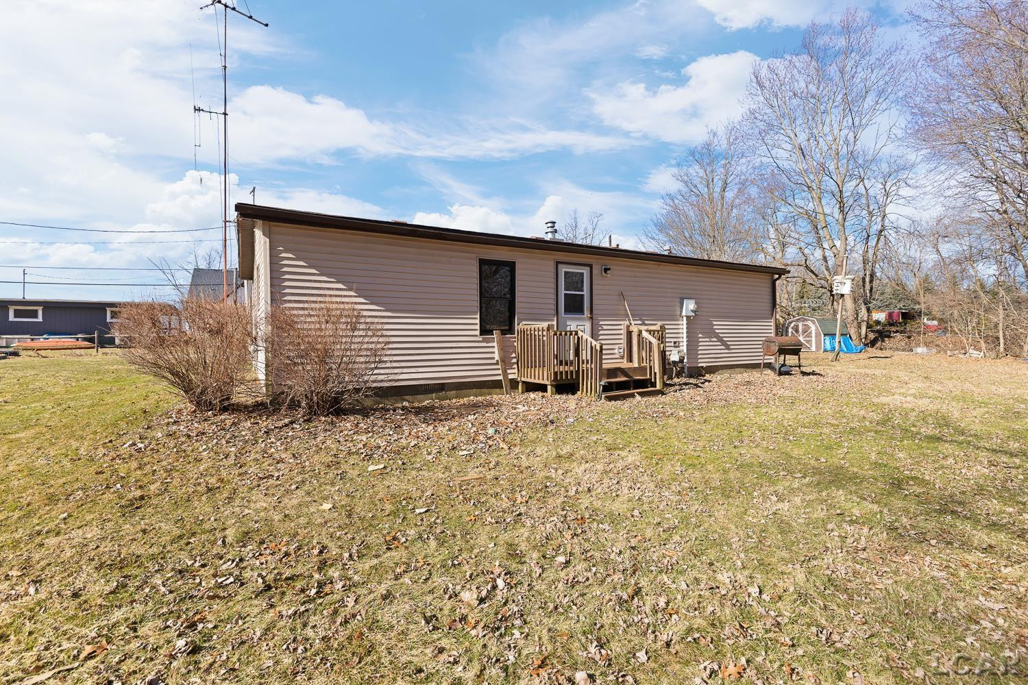 3601 , 3599 Round Lake Highway, Manitou Beach, MI 49253 — Photo 57