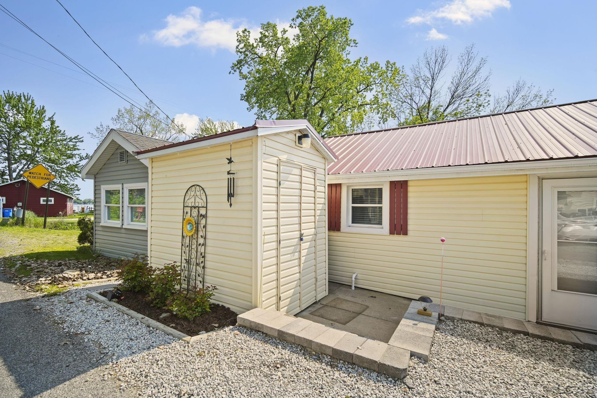 11360 W Ferndale Drive, Manitou Beach, MI 49253 — Photo 3