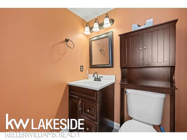 1568 Brentwood Drive, Troy, MI 48098 — Photo 8