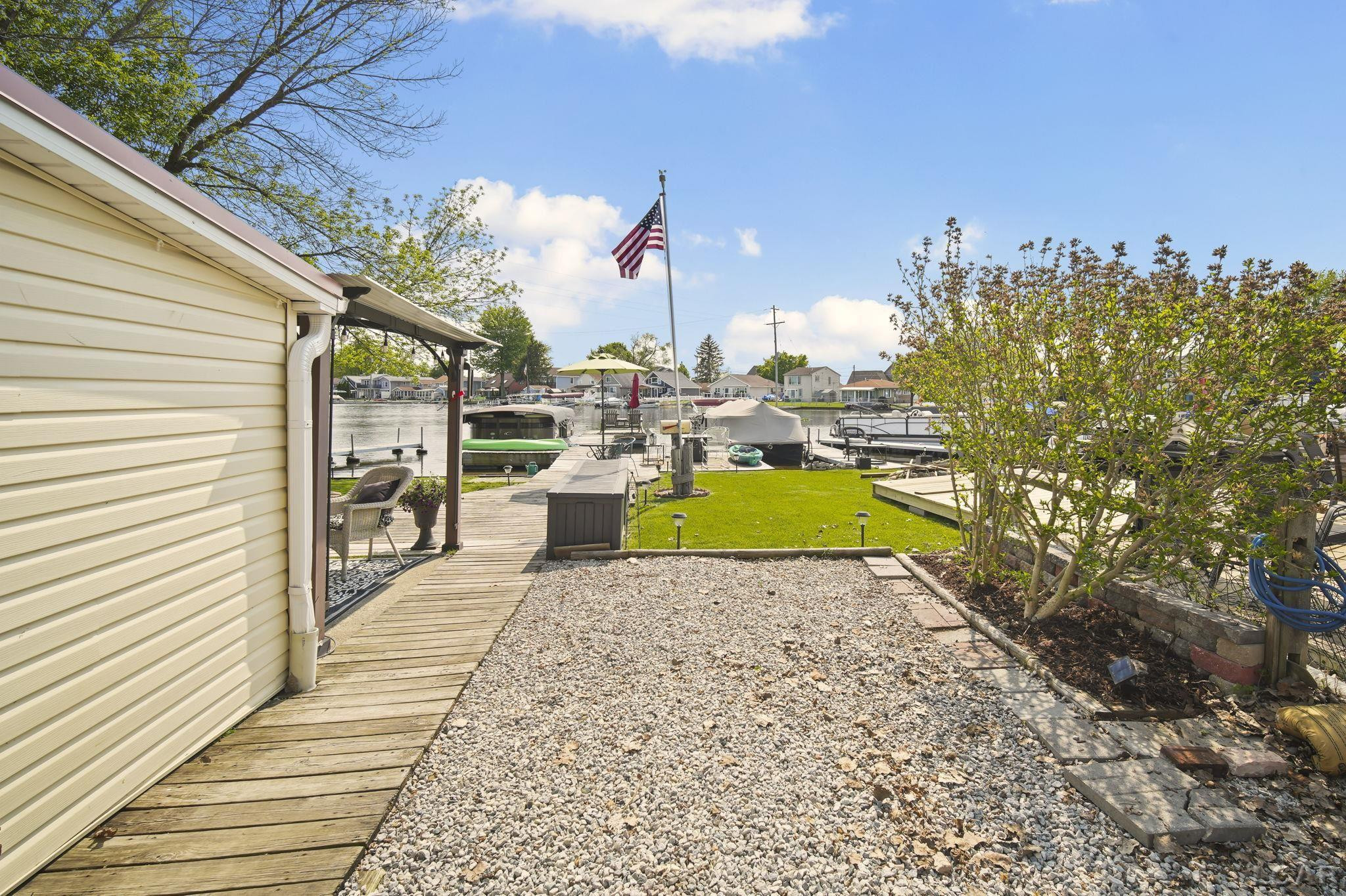 11360 W Ferndale Drive, Manitou Beach, MI 49253 — Photo 4