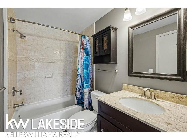 1568 Brentwood Drive, Troy, MI 48098 — Photo 12