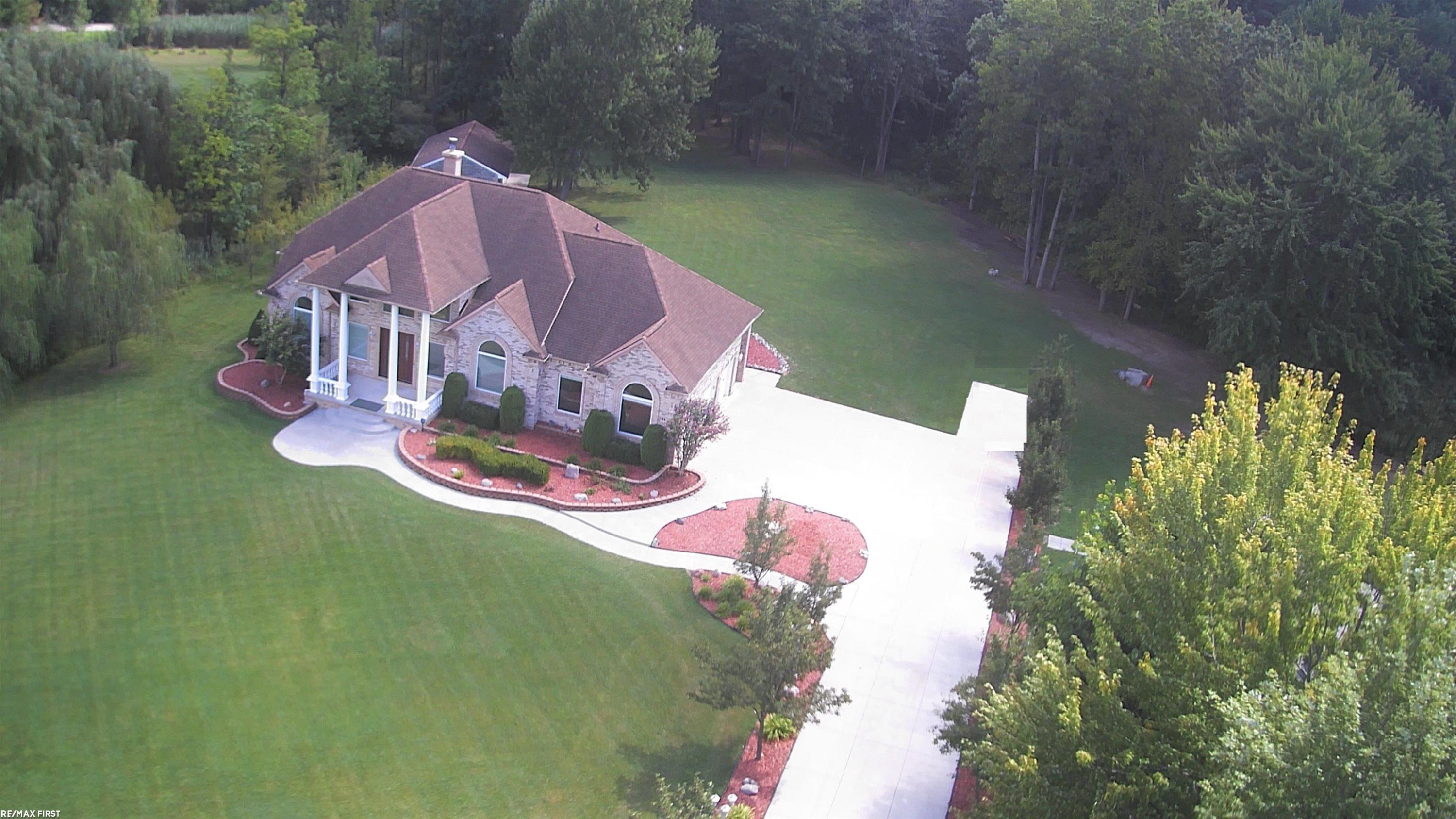 400 E Romeo Road, MI — Photo 5