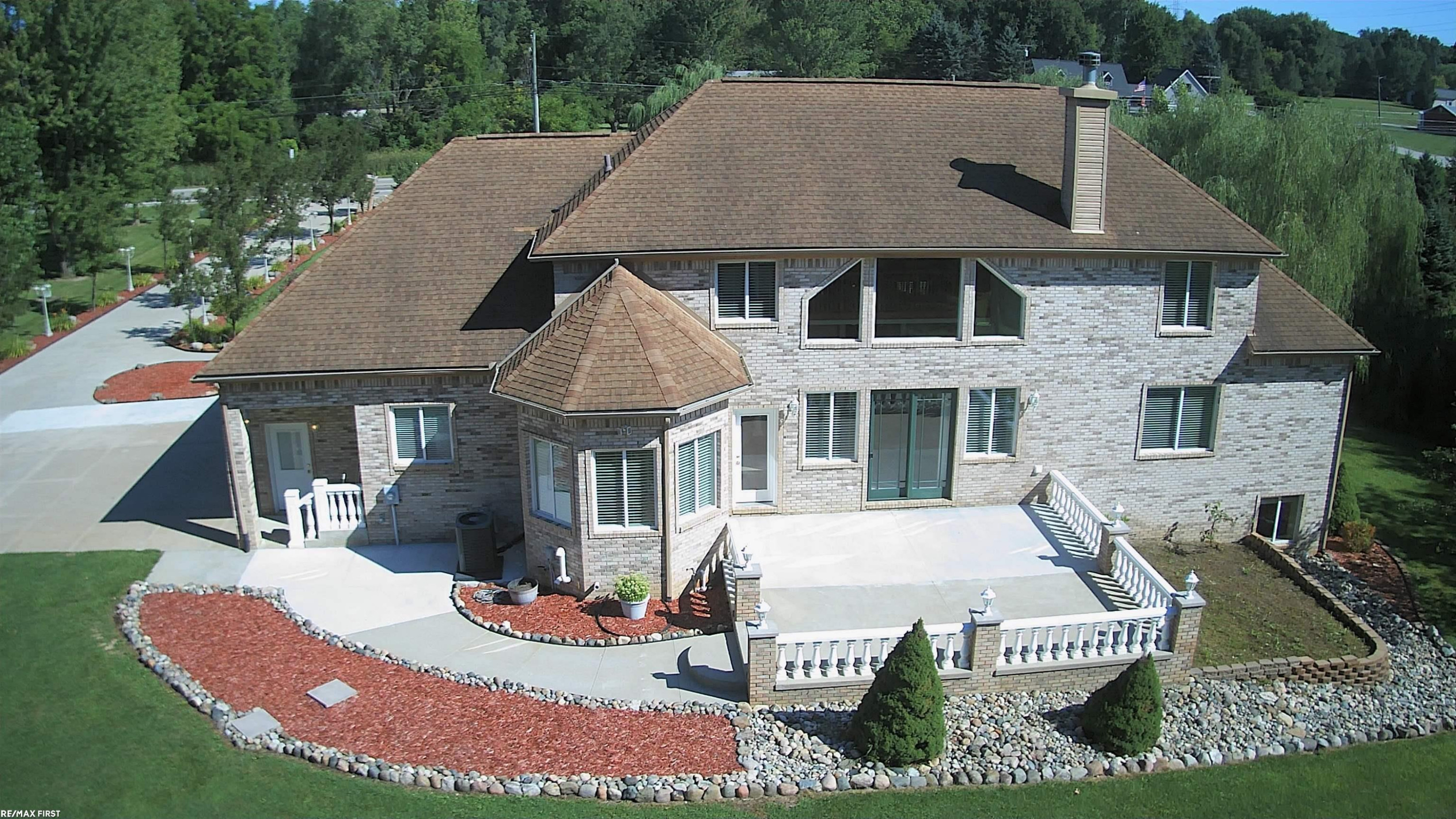 400 E Romeo Road, MI — Photo 10
