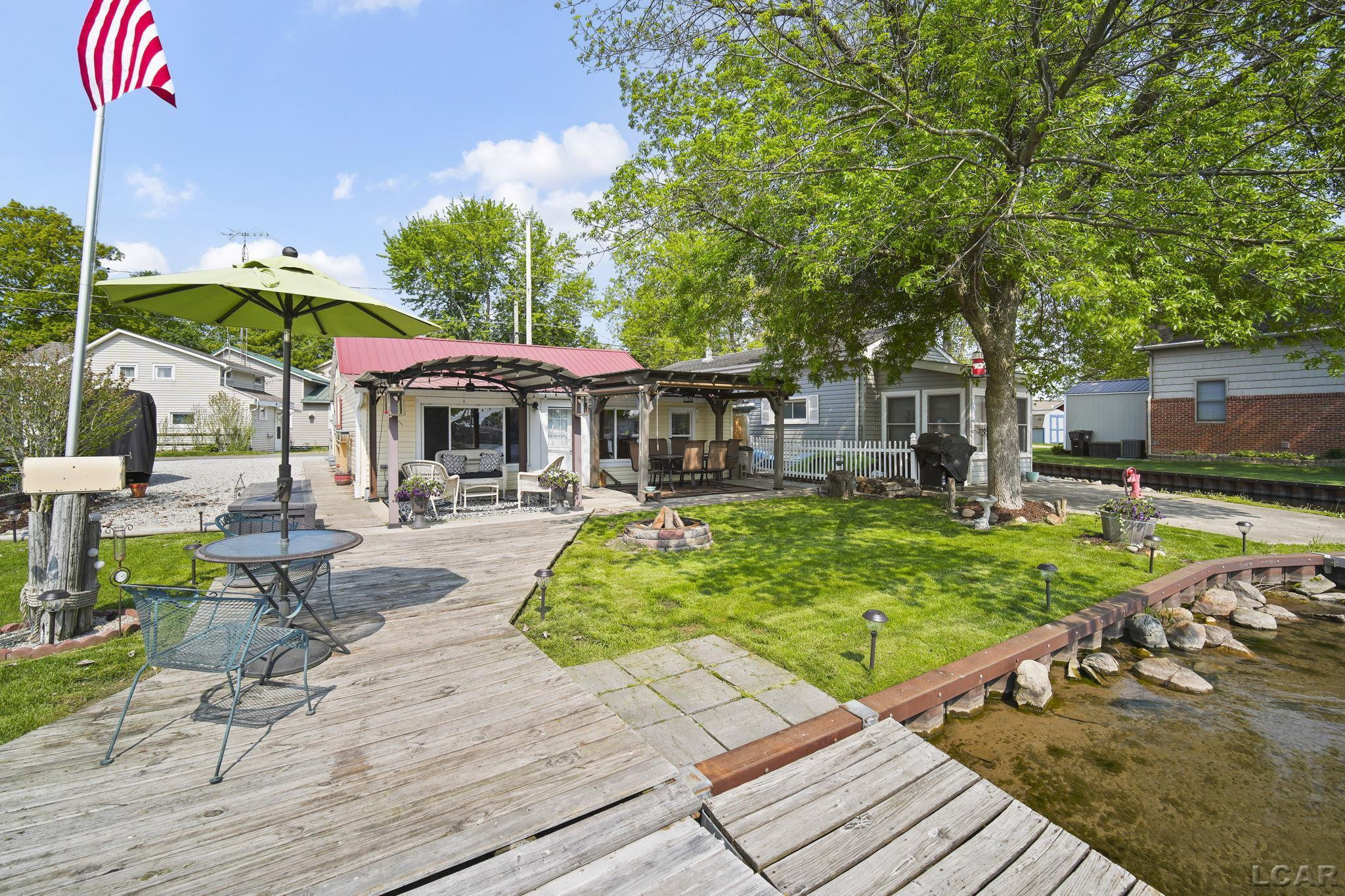 11360 W Ferndale Drive, Manitou Beach, MI 49253 — Photo 23