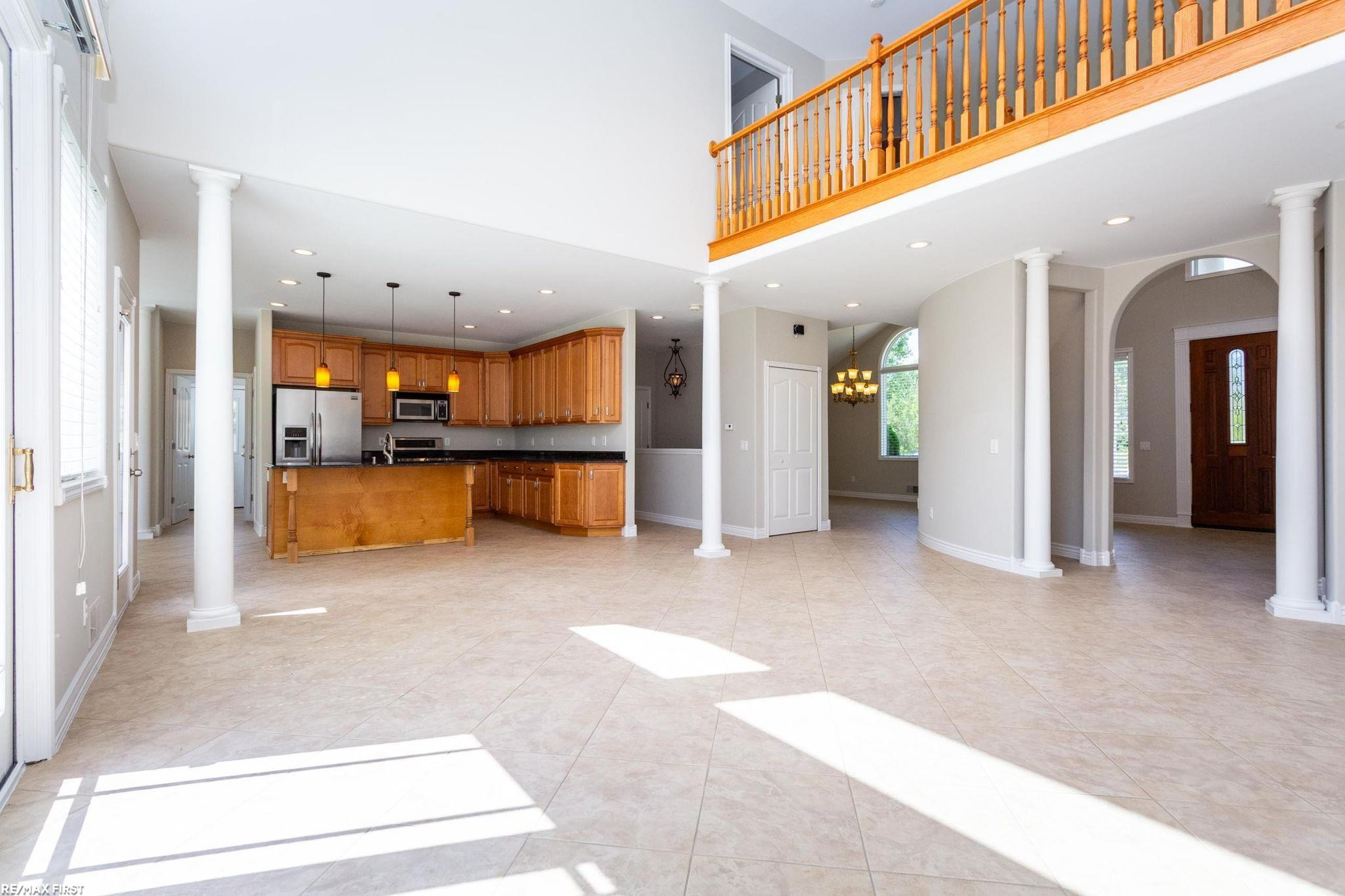 400 E Romeo Road, MI — Photo 36
