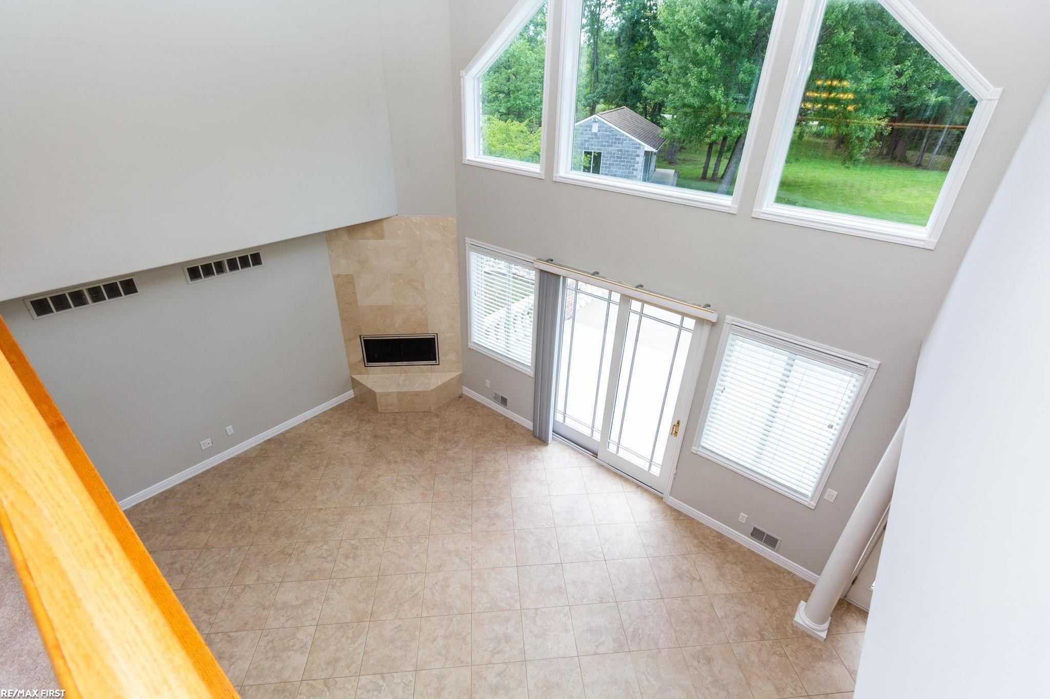 400 E Romeo Road, MI — Photo 47