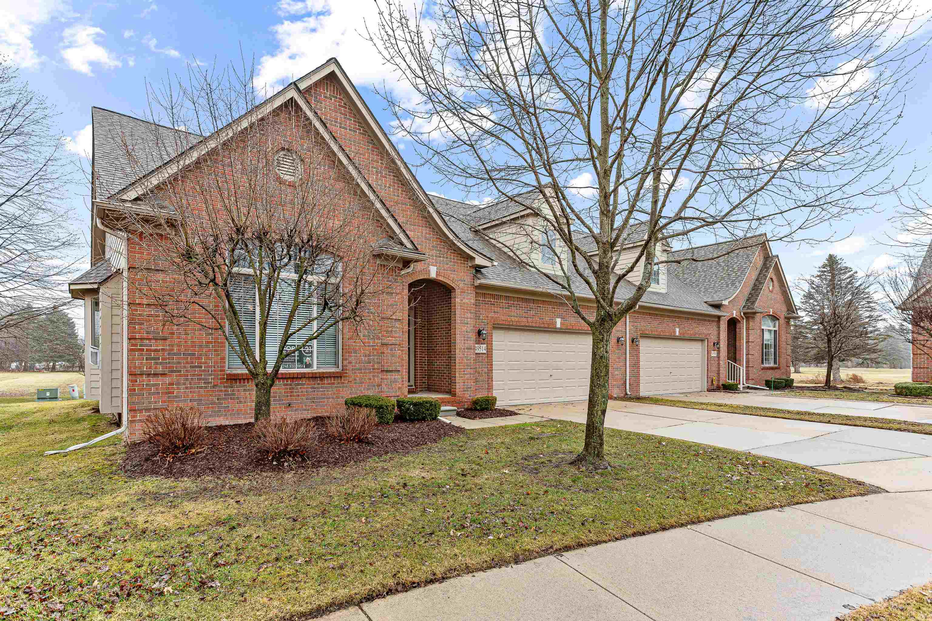 49514 Sable Creek Drive, Macomb, MI 48042 — Photo 2