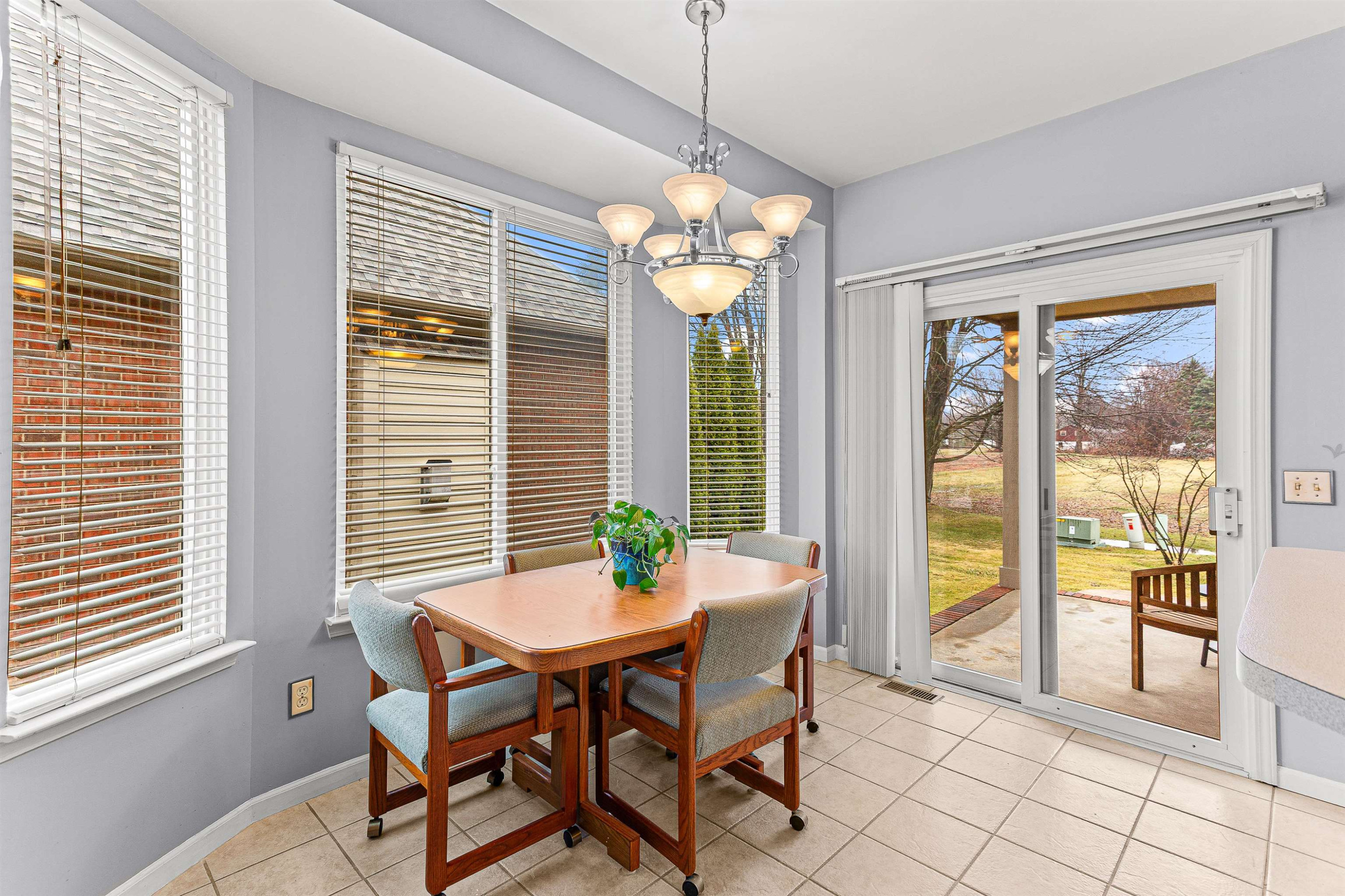 49514 Sable Creek Drive, Macomb, MI 48042 — Photo 18