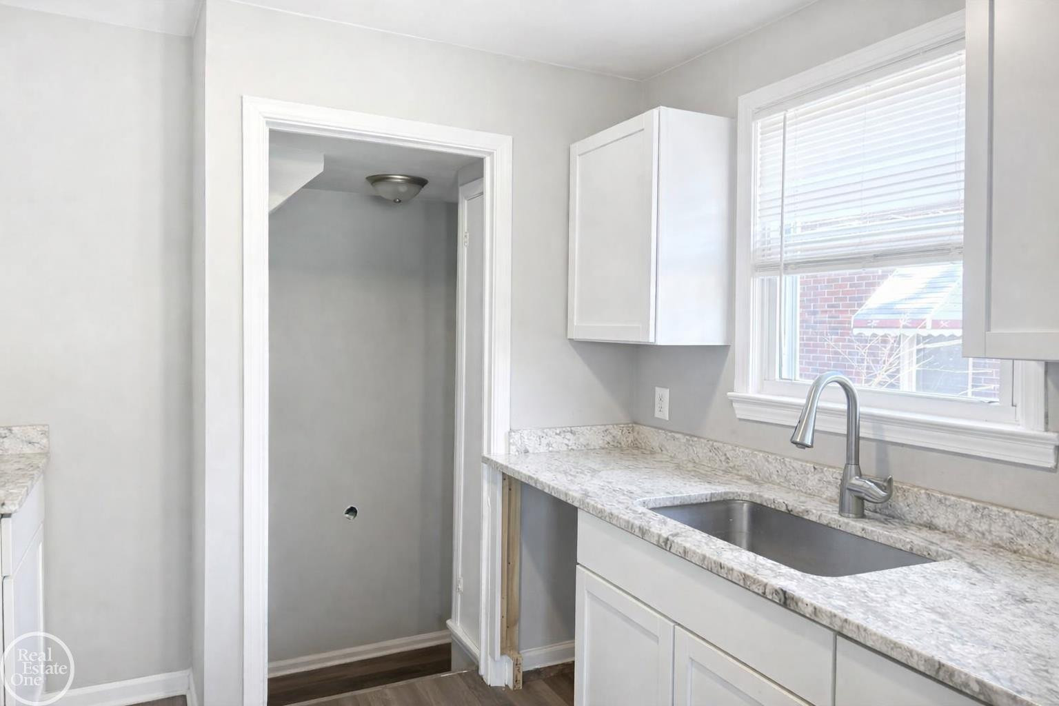 15608 Stricker Avenue, Eastpointe, MI 48021 — Photo 7