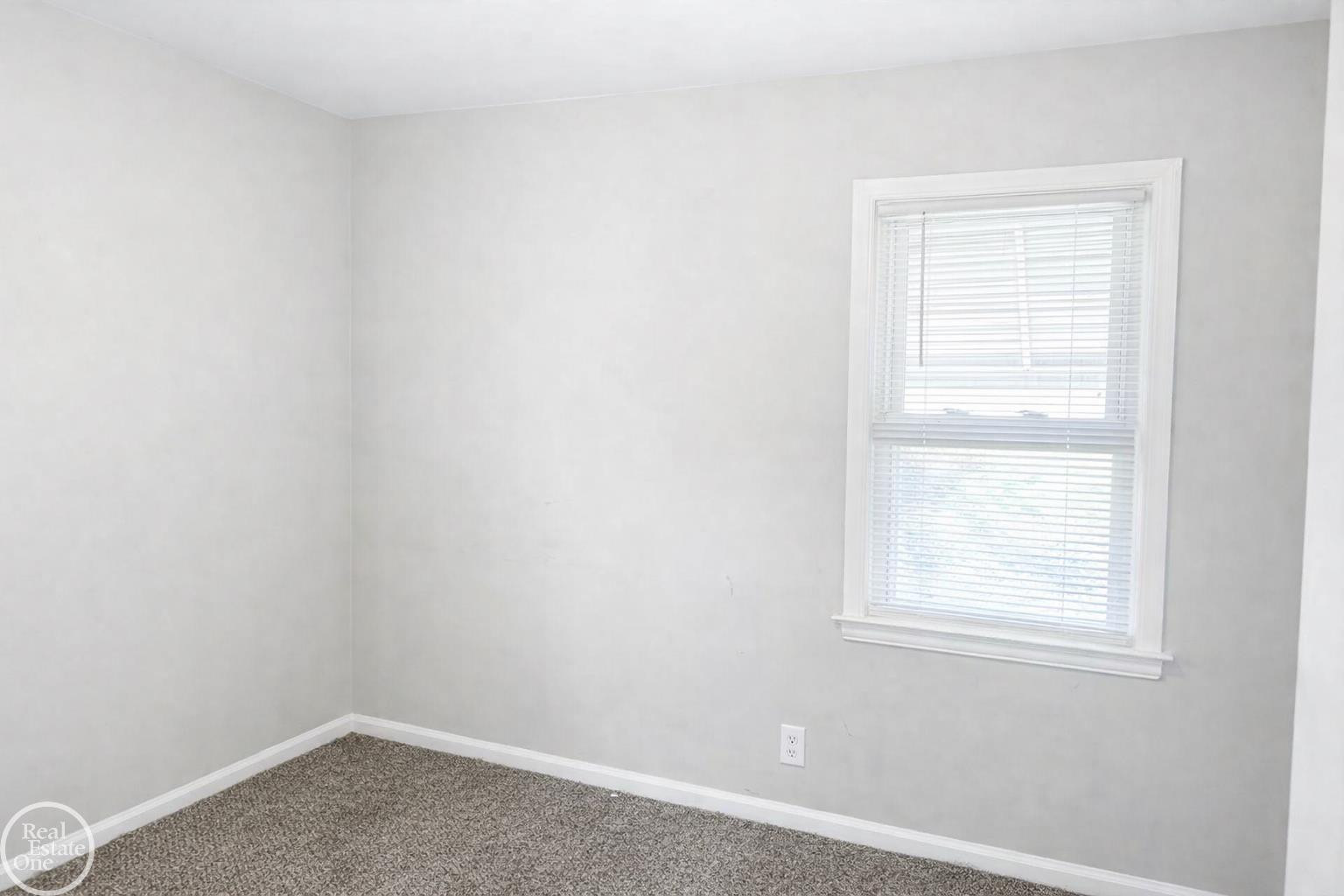 15608 Stricker Avenue, Eastpointe, MI 48021 — Photo 15