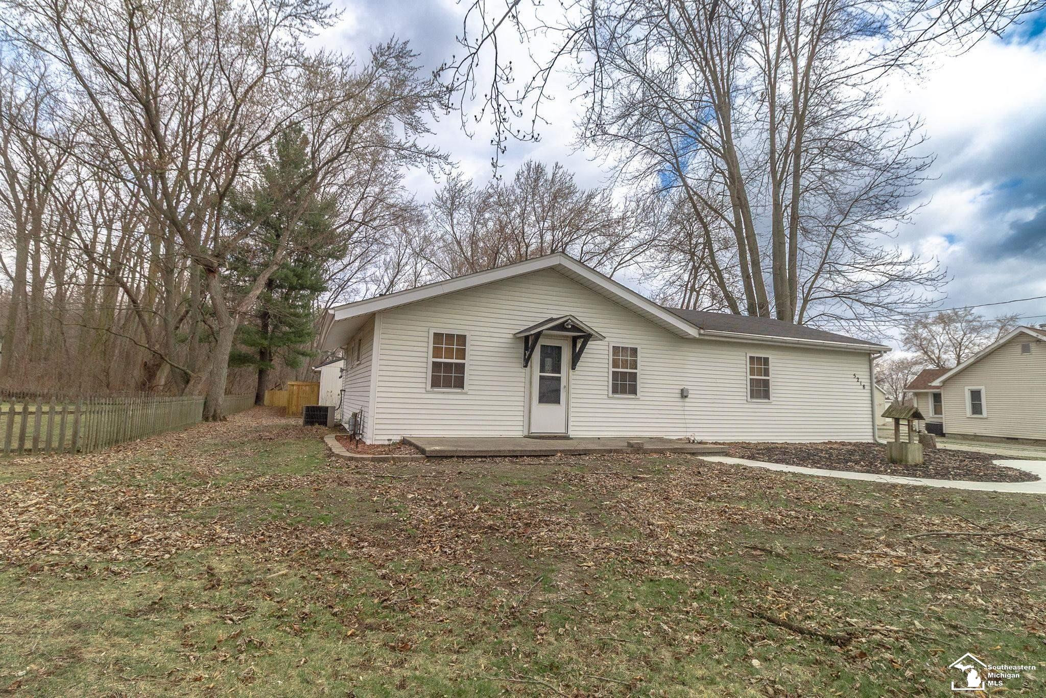 5218 Consear Road, MI 49267 — Photo 3