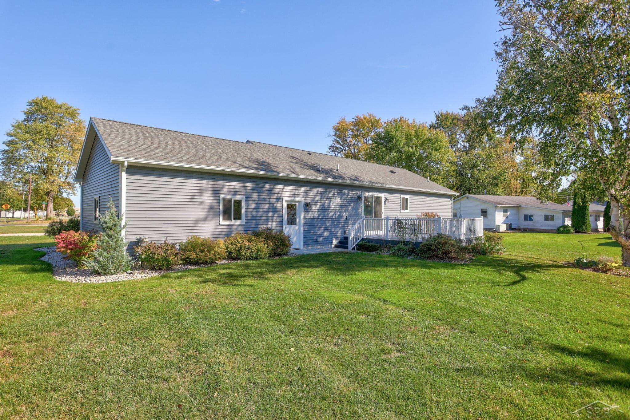 930 E North Street, Ithaca, MI 48847 — Photo 33