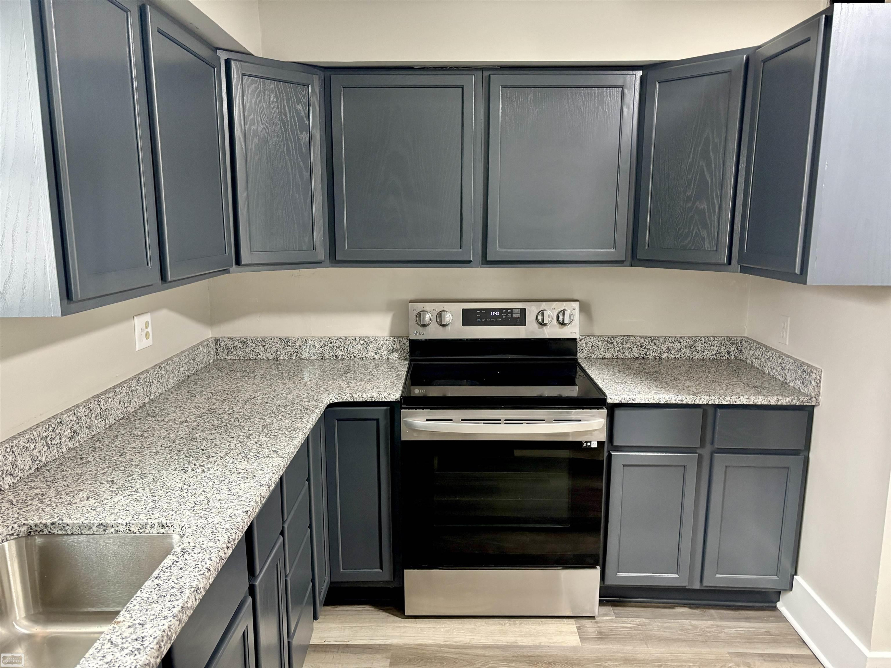 50759 Holt Street, New Baltimore, MI 48047 — Photo 12