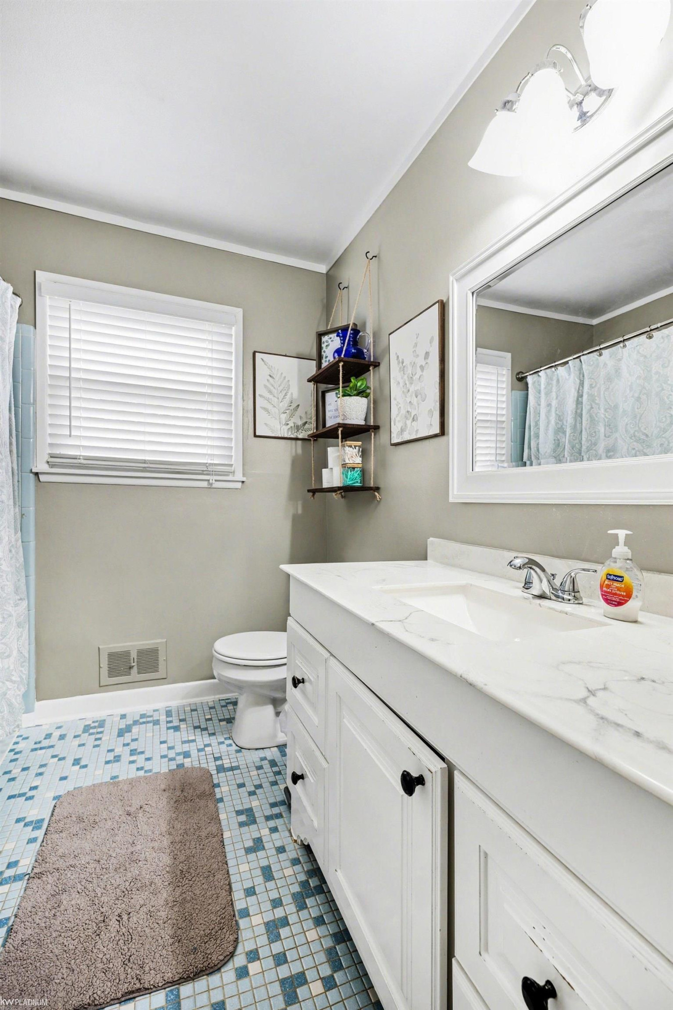 50625 Jim Drive, MI 48047 — Photo 17