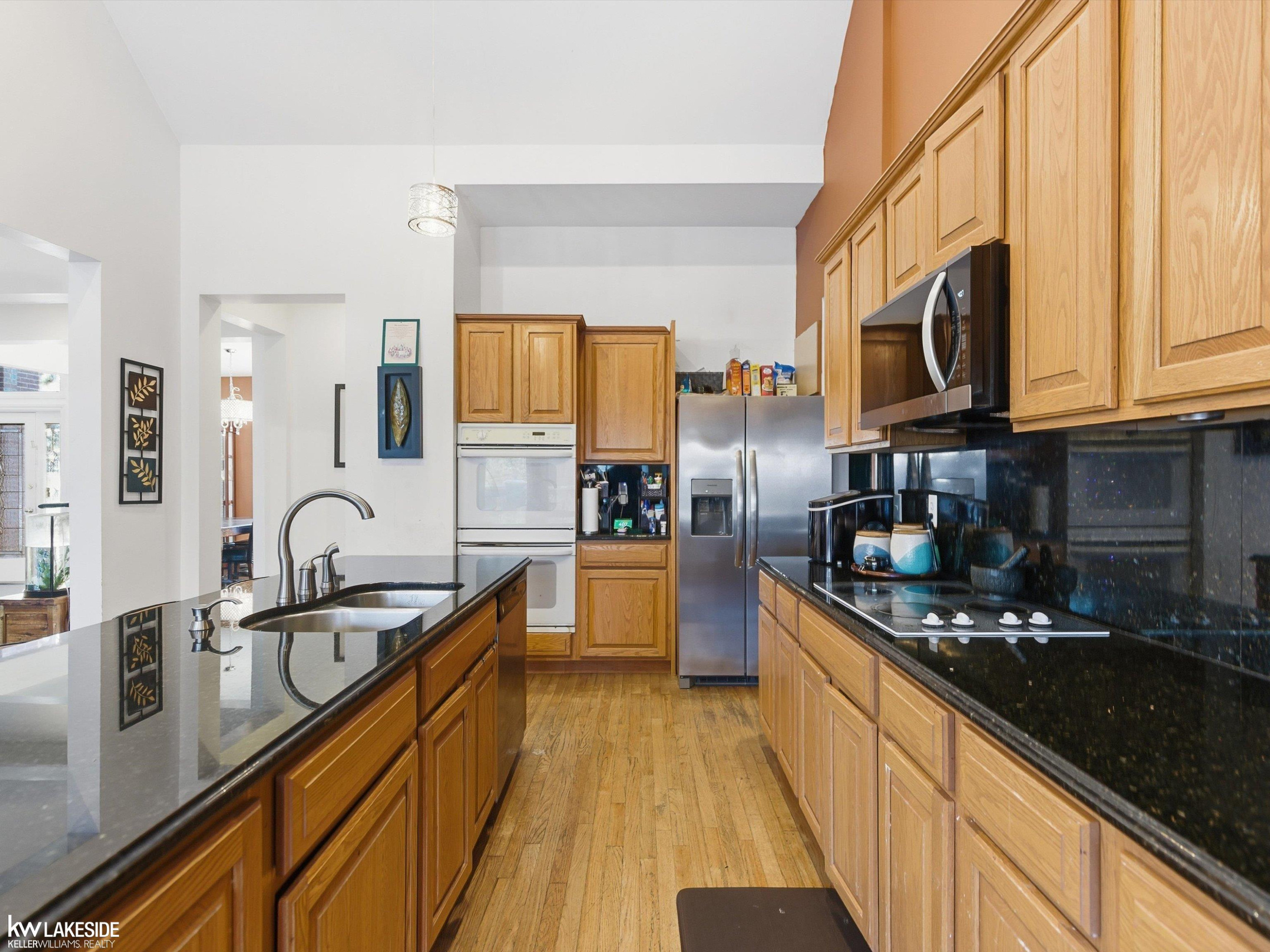53792 Dominique Court, Shelby Twp, MI 48315 — Photo 11